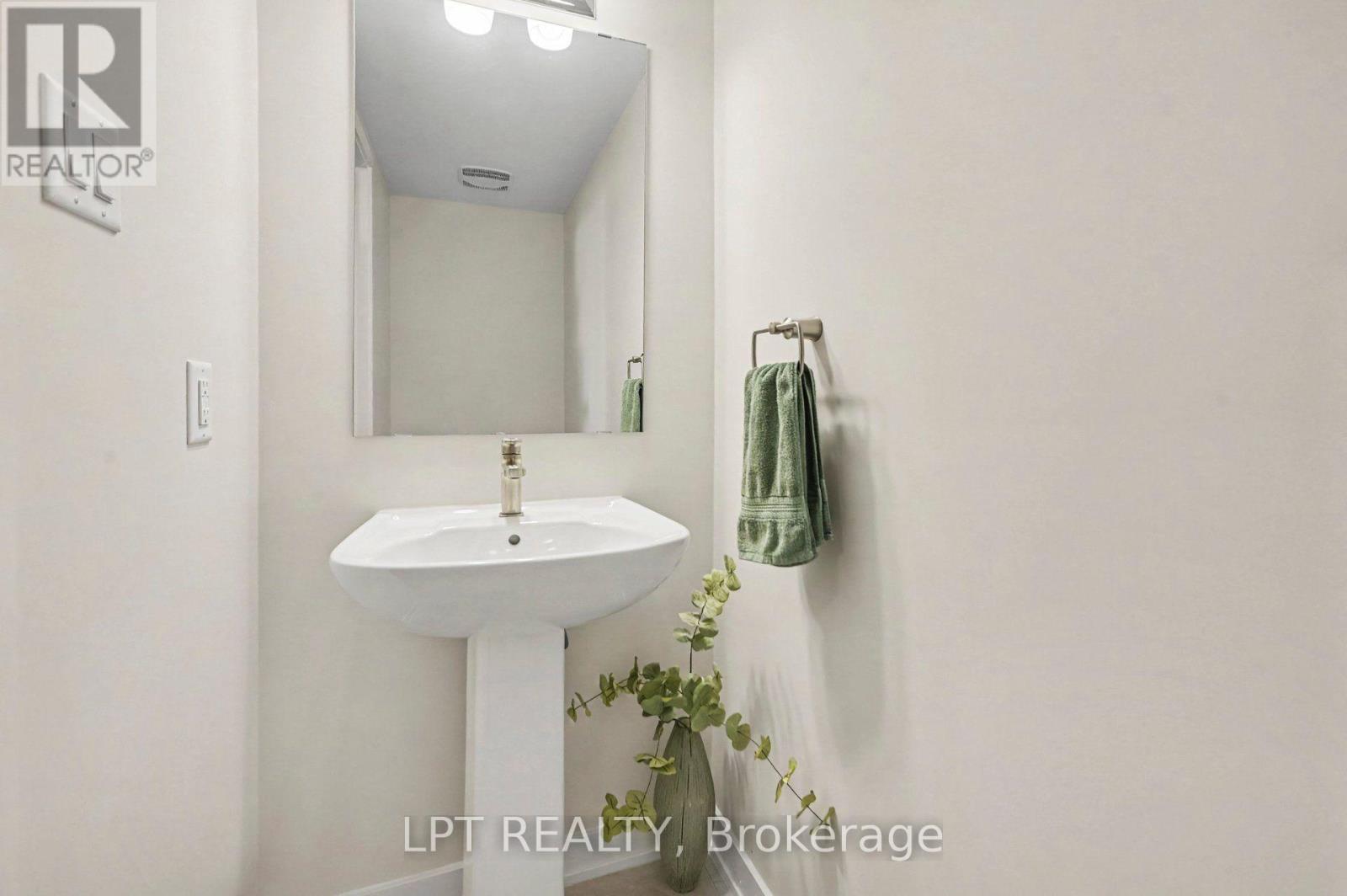 812 Kinstead Private, Ottawa, Ontario  K2S 3B3 - Photo 15 - X14096868