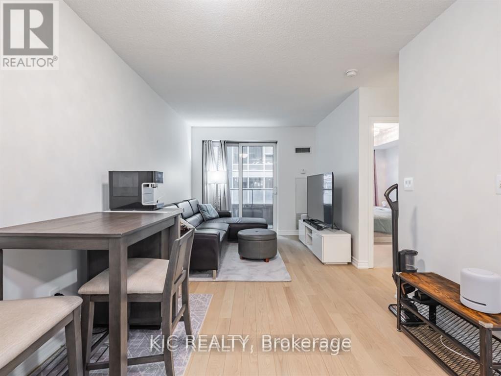 1727 - 250 Wellington Street W, Toronto, Ontario  M5V 3P6 - Photo 11 - C14096738