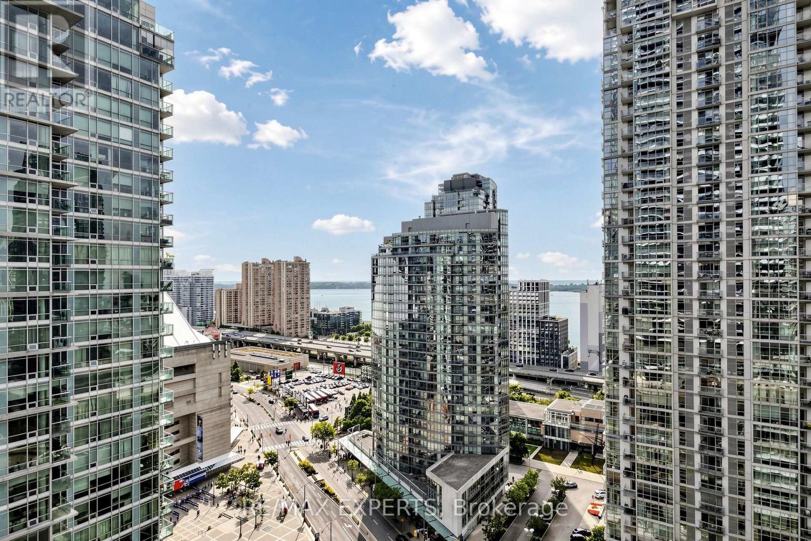 2208 - 1 Concord Way, Toronto, Ontario  M5V 0X3 - Photo 21 - C14096740