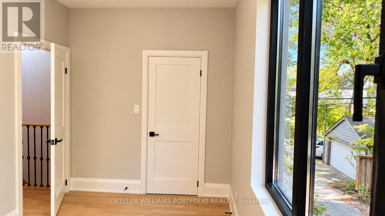 Laneway House - 71a Chisholm Avenue, Toronto (Woodbine-Lumsden), Ontario  M4C 4V1 - Photo 11 - E14096800
