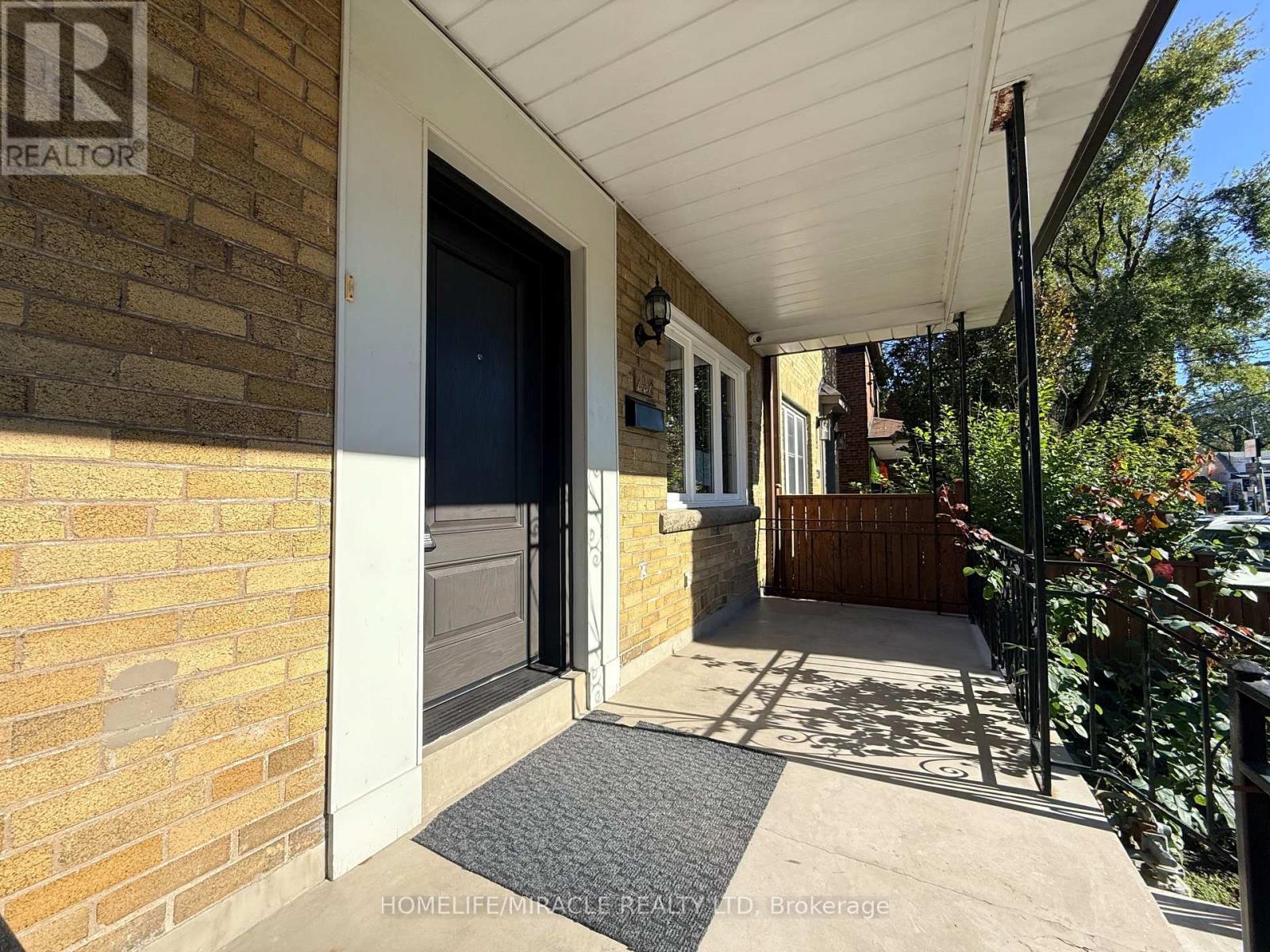 228 Browning Avenue, Toronto, Ontario  M4K 1X2 - Photo 4 - E14096840