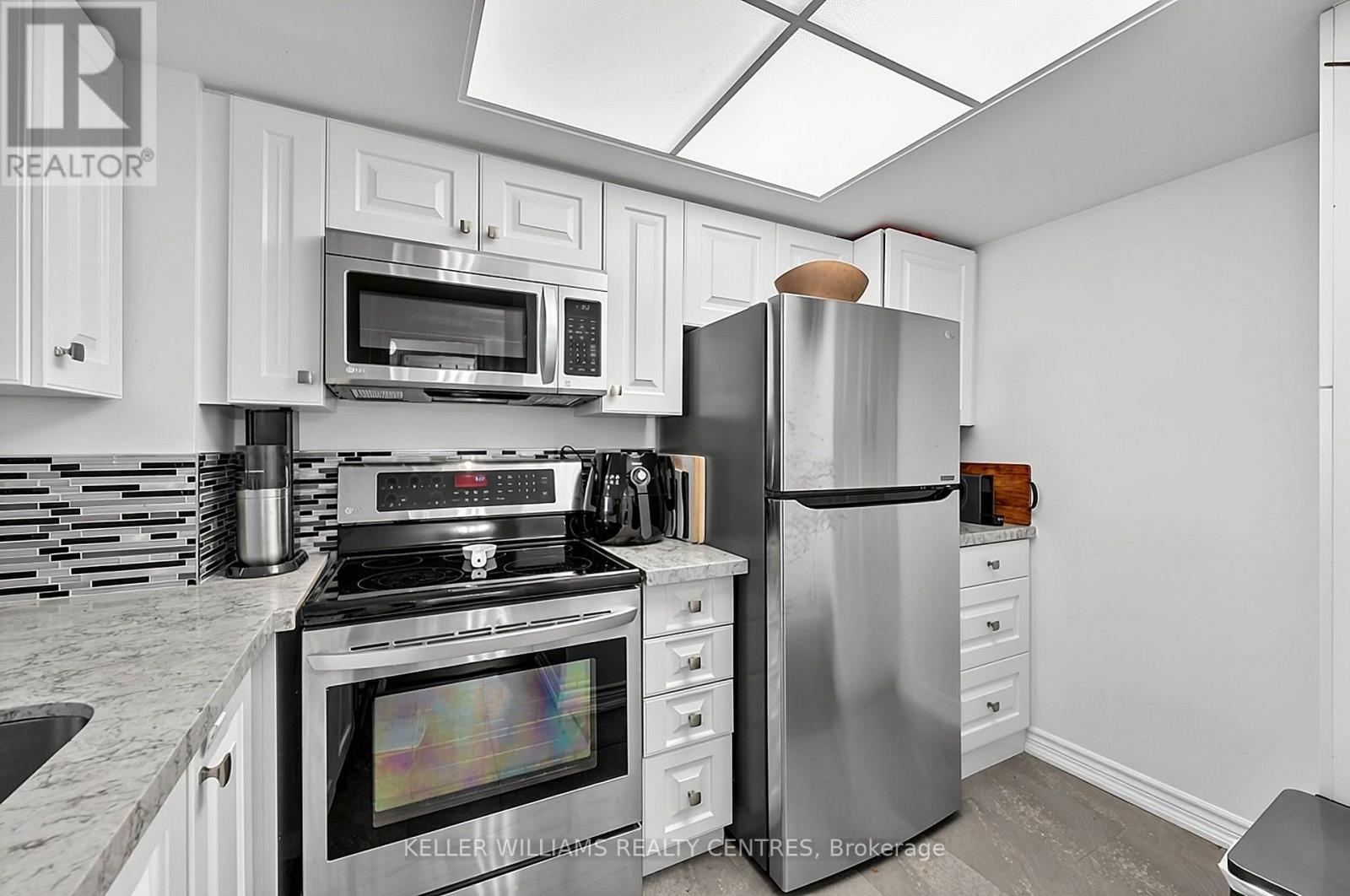 408 - 270 Davis Drive, Newmarket, Ontario  L3Y 8K2 - Photo 10 - N14096754