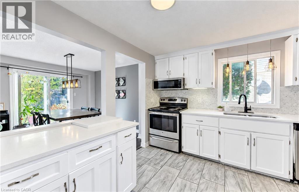 527b Rosemeadow Crescent, Waterloo, Ontario  N2T 1Z9 - Photo 3 - 40872291