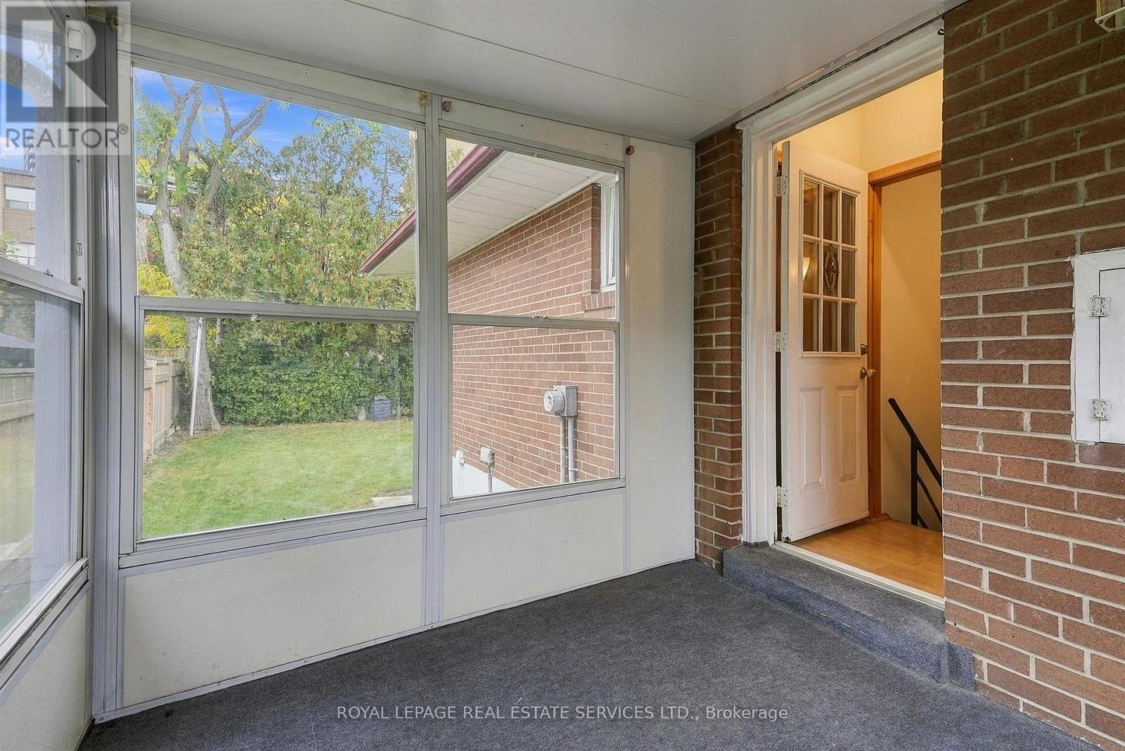 30 Vanguard Drive, Toronto, Ontario  M9B 5E6 - Photo 30 - W14096736