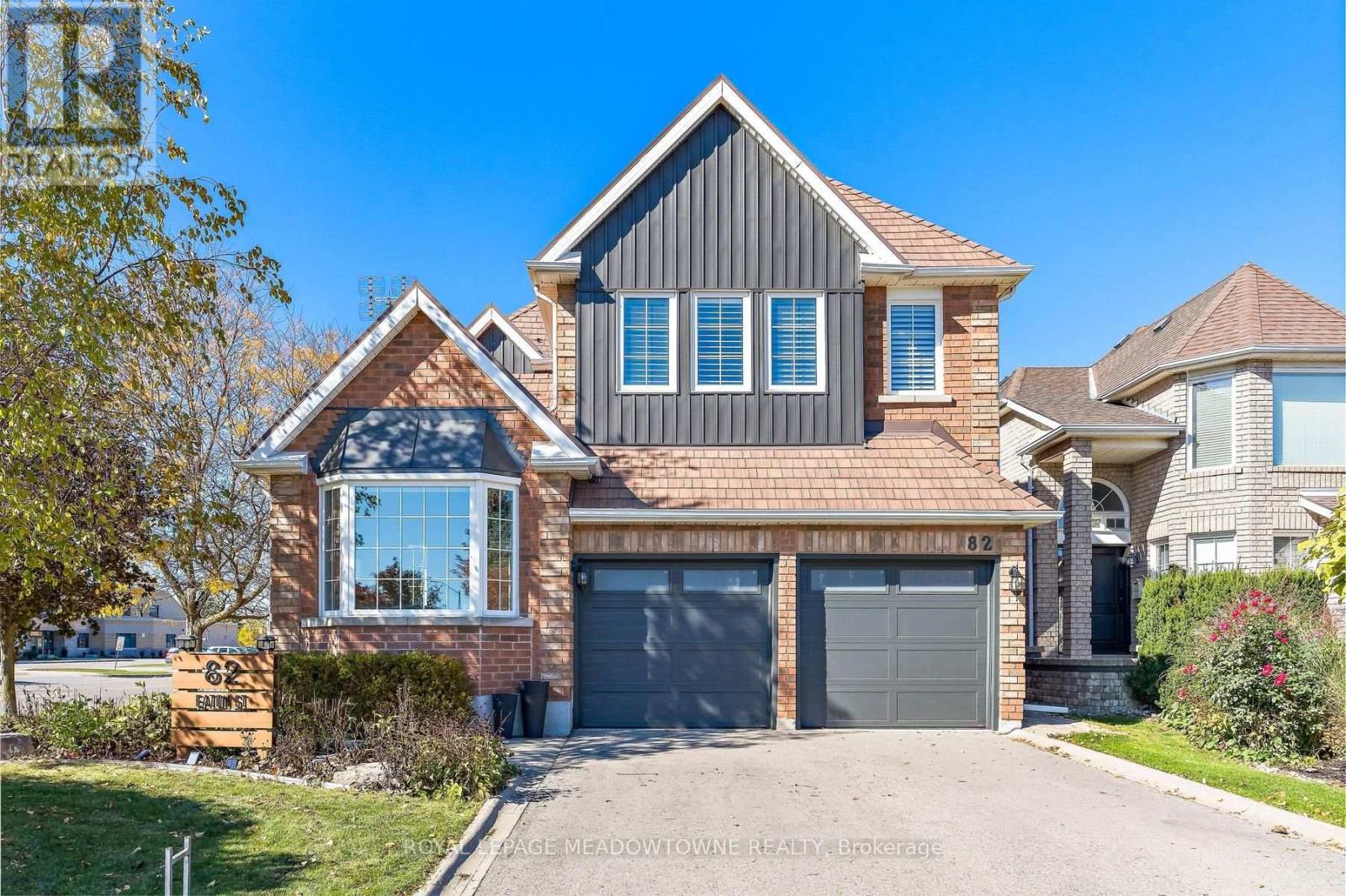 82 Eaton Street, Halton Hills, Ontario  L7G 5T2 - Photo 2 - W14096752