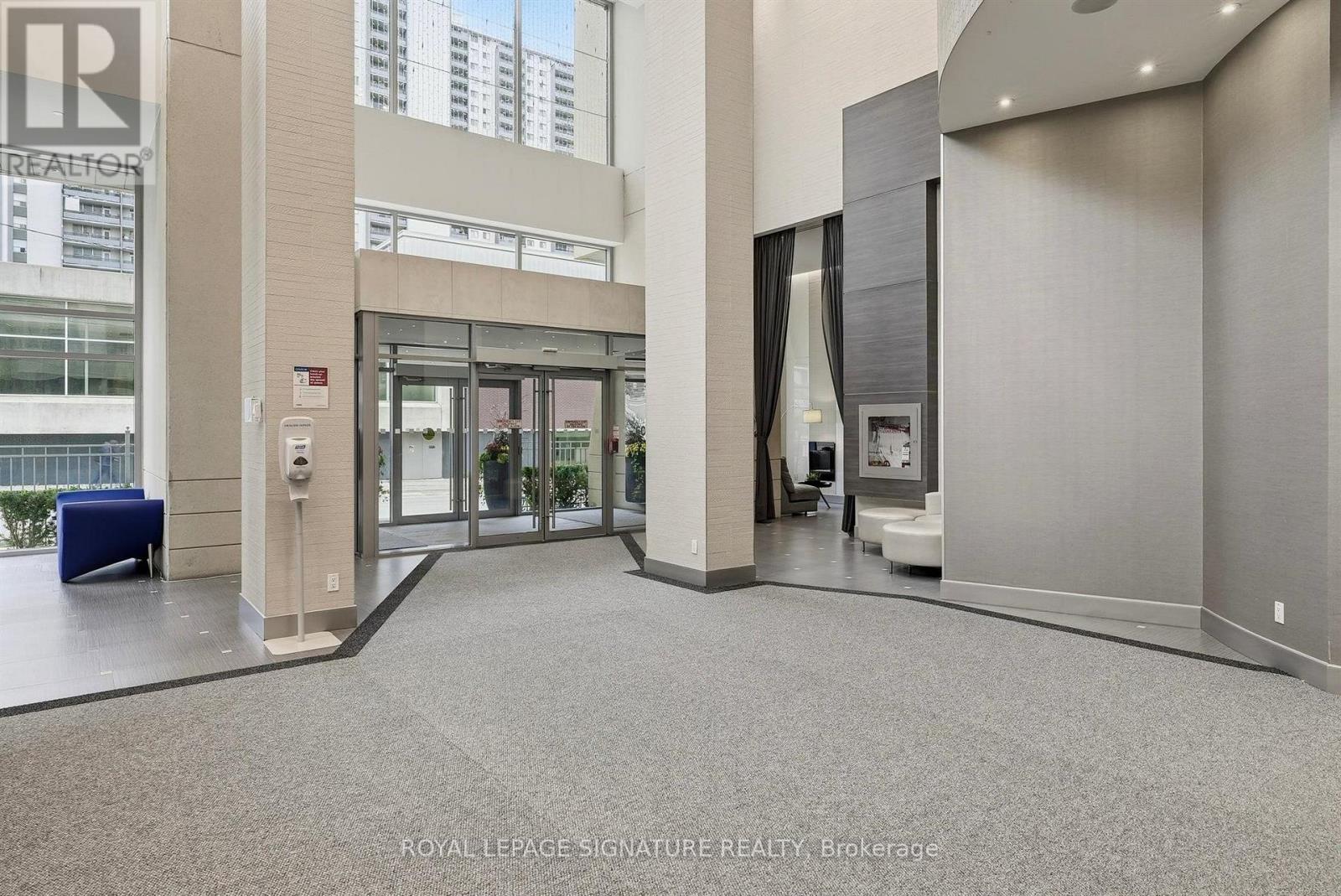 2009 - 500 Sherbourne Street, Toronto, Ontario  M4X 1L1 - Photo 29 - C14093402