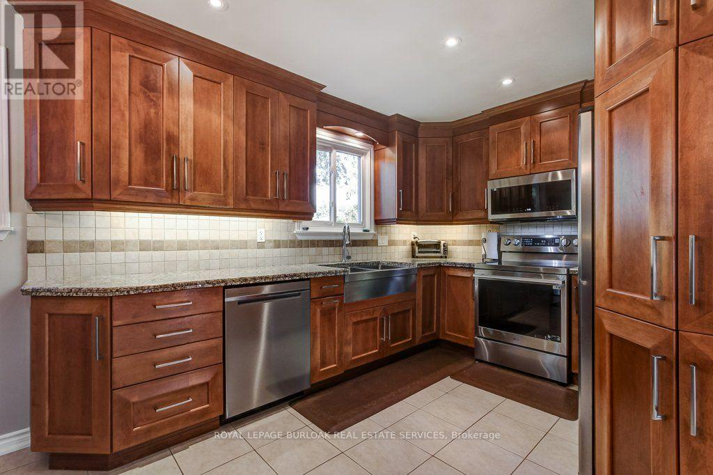 1485 Newlands Crescent, Burlington, Ontario  L7M 1N8 - Photo 14 - W14096848