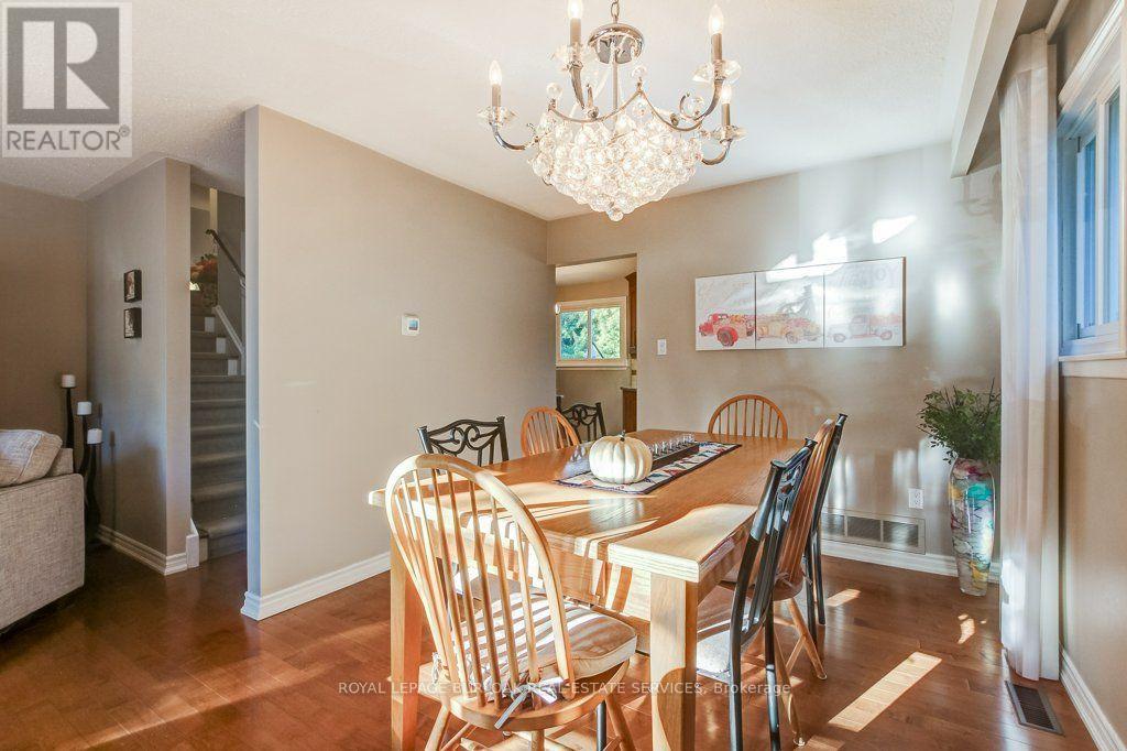 1485 Newlands Crescent, Burlington, Ontario  L7M 1N8 - Photo 18 - W14096848