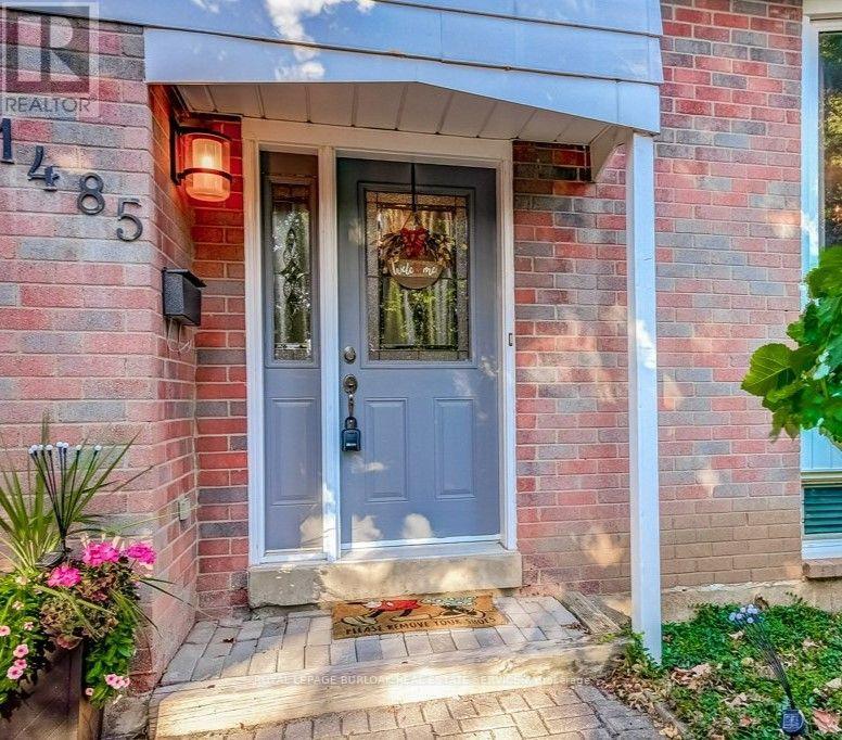 1485 Newlands Crescent, Burlington, Ontario  L7M 1N8 - Photo 5 - W14096848