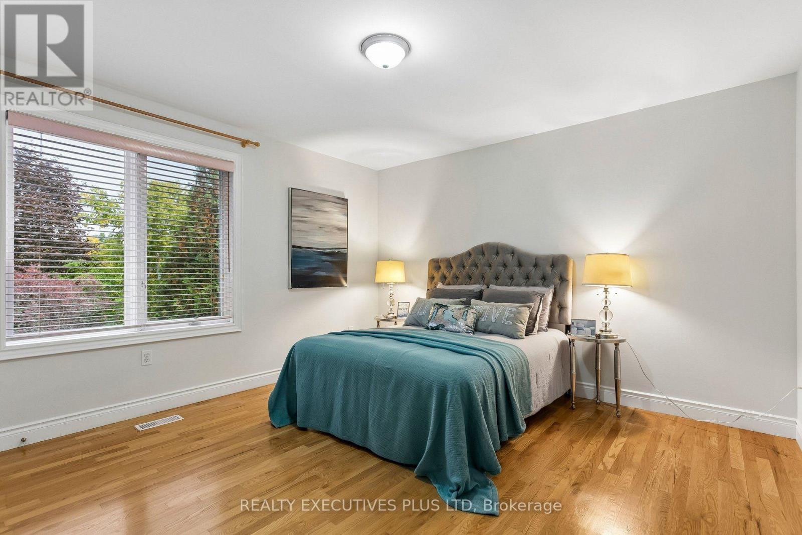 2547 Morrison Avenue, Mississauga, Ontario  L5C 3J6 - Photo 26 - W14096858