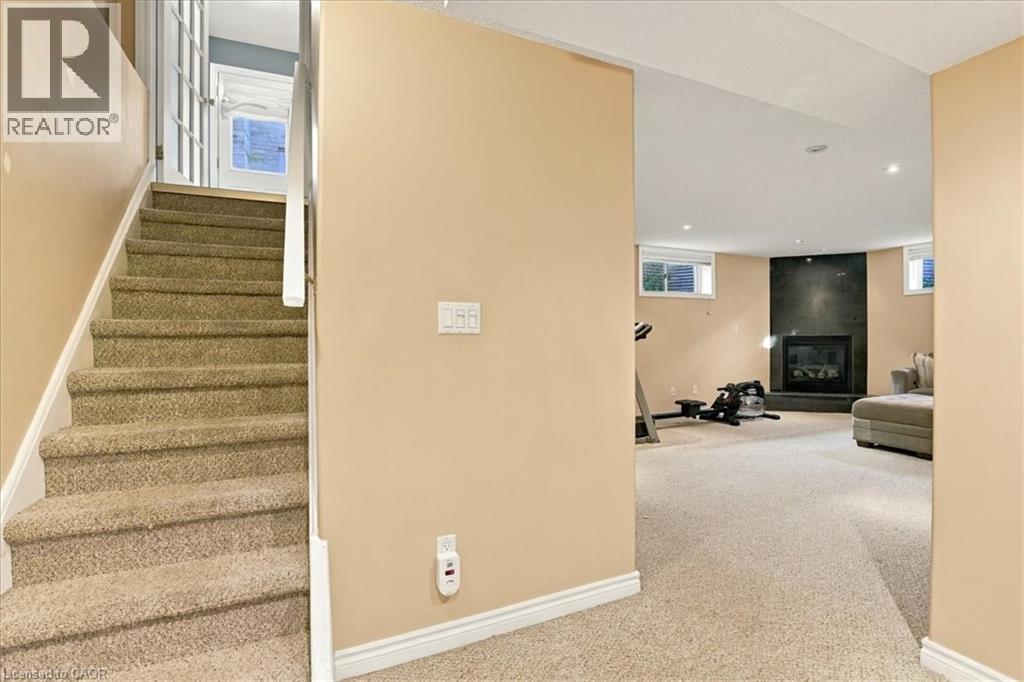 382 Mountain Laurel Crescent, Kitchener, Ontario  N2E 4B4 - Photo 34 - 40872312
