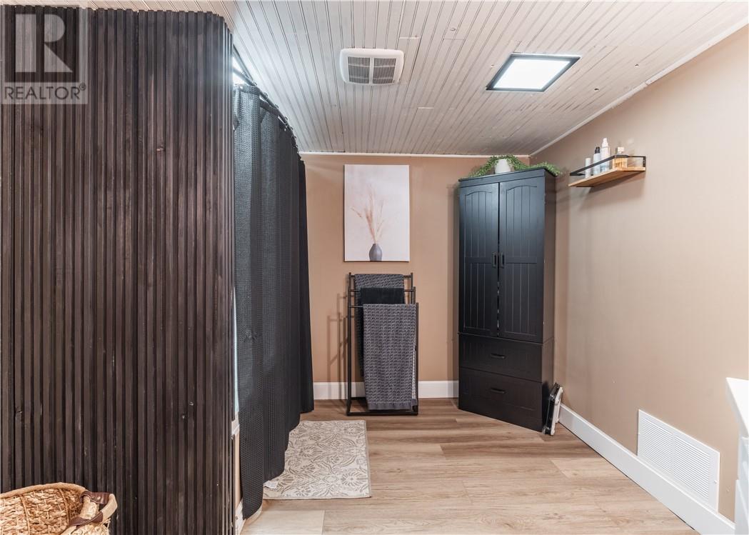 25 Parkinson Street, Falconbridge, Ontario  P0M 1S0 - Photo 18 - 2131008