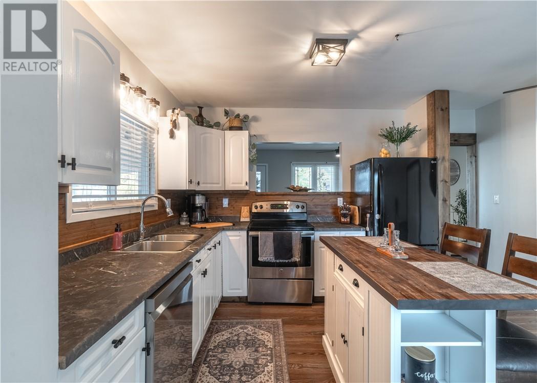 25 Parkinson Street, Falconbridge, Ontario  P0M 1S0 - Photo 5 - 2131008