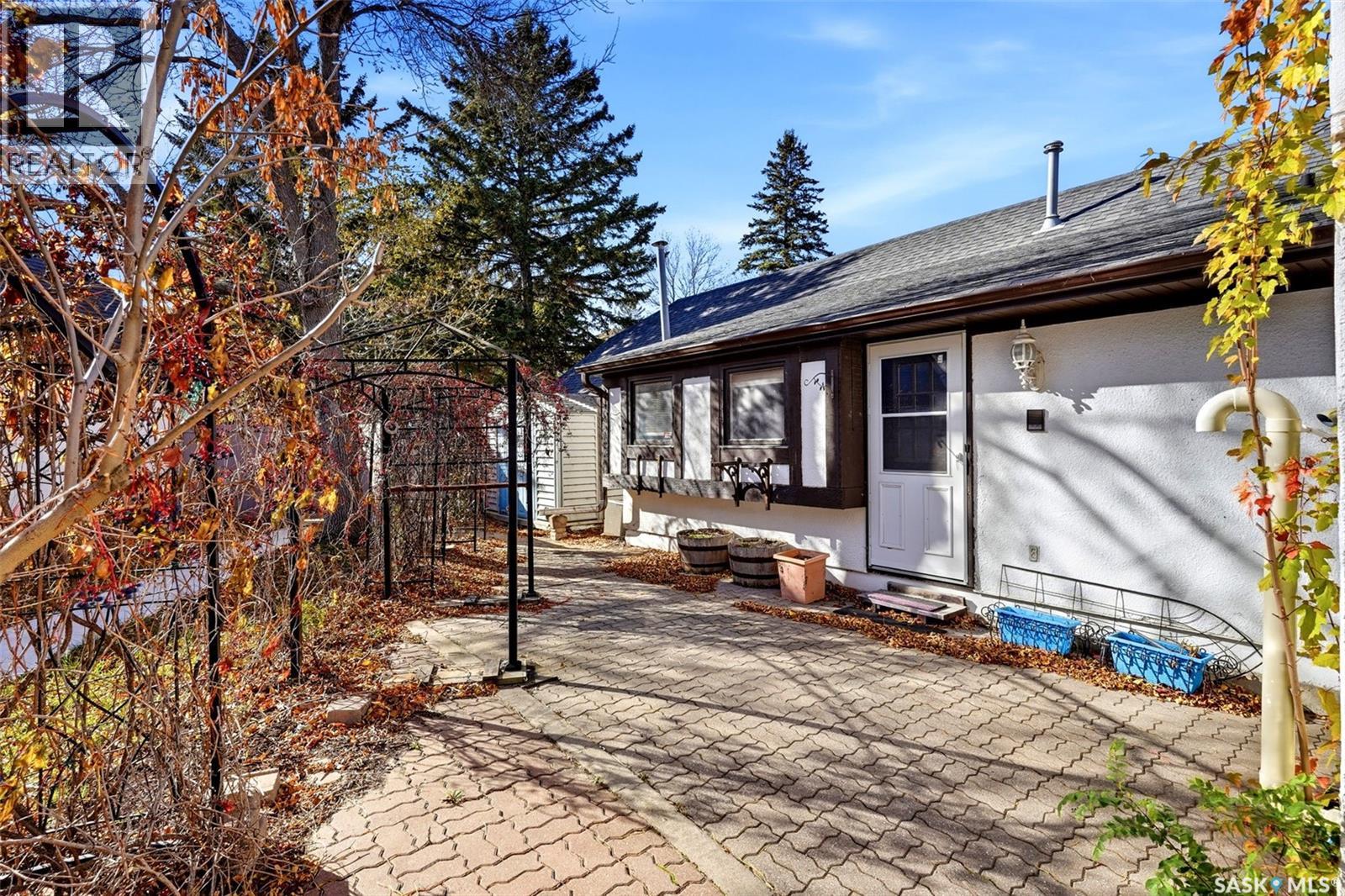 1034 Gryphons Walk, Regina, Saskatchewan  S4S 6X1 - Photo 55 - SK051489