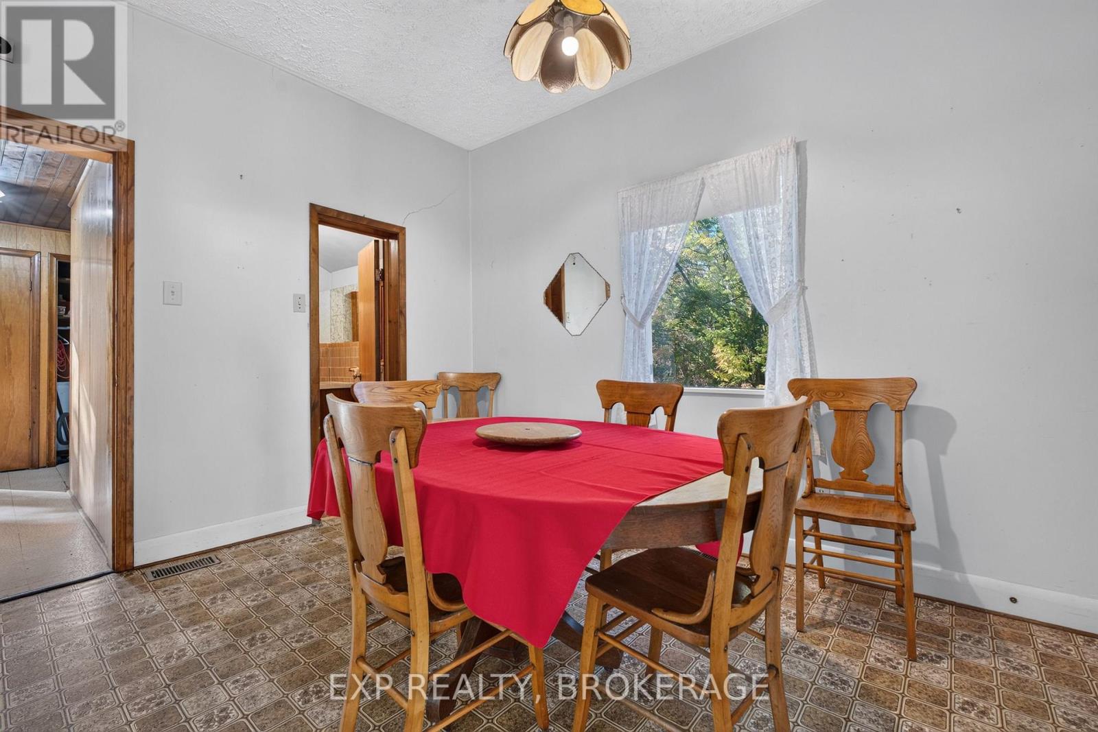 41 Cross Street, Frontenac Islands, Ontario  K0H 2Y0 - Photo 14 - X14097098