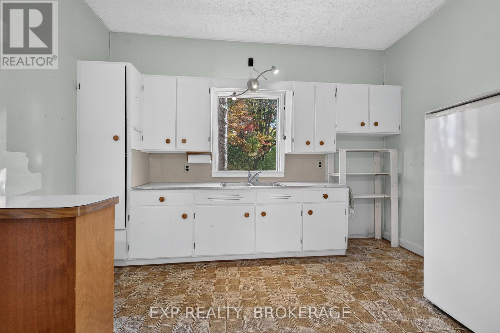 41 Cross Street, Frontenac Islands, Ontario  K0H 2Y0 - Photo 18 - X14097098