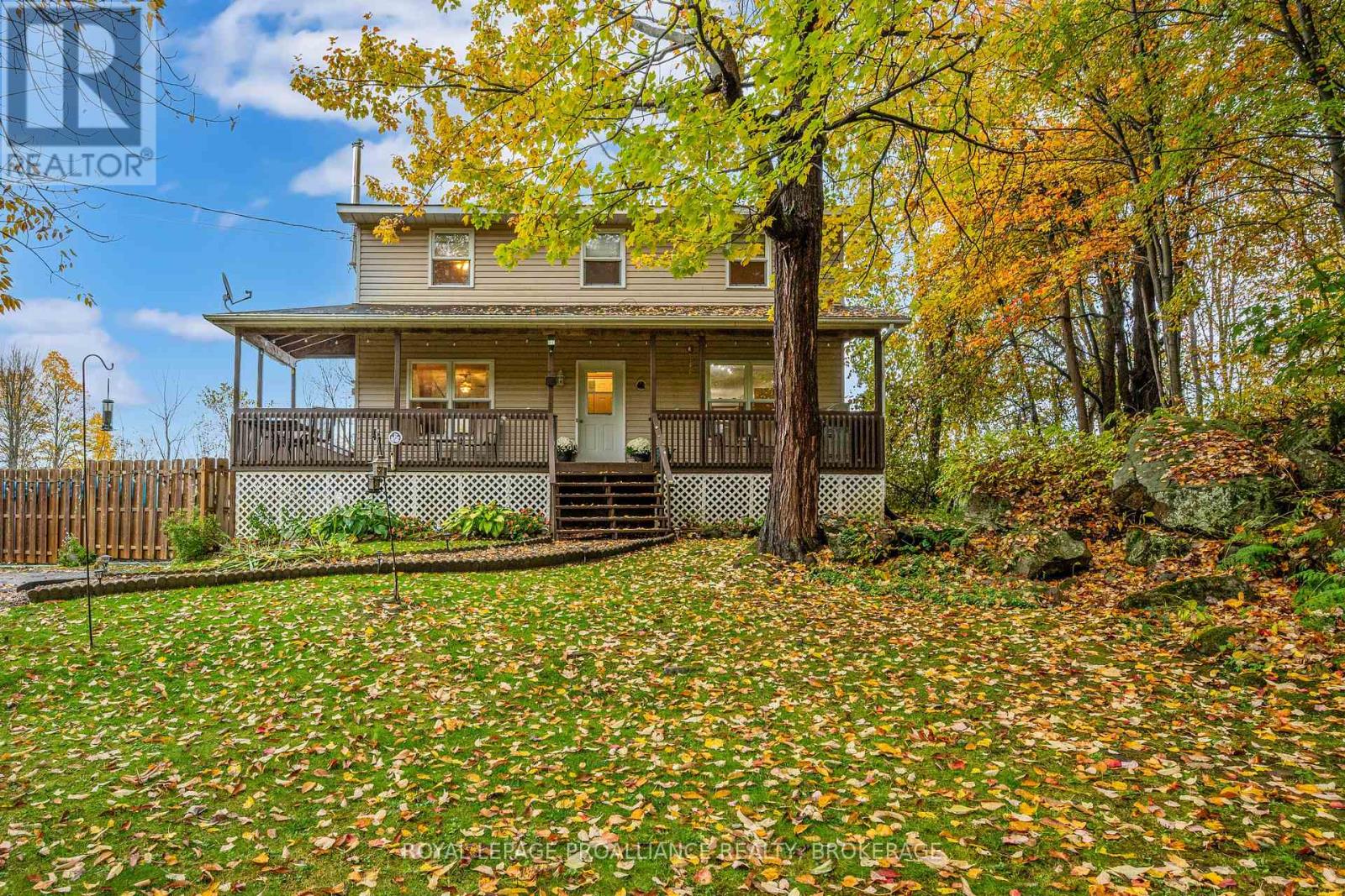 435 COUNTY ROAD 2 E, front of leeds & seeleys bay, Ontario