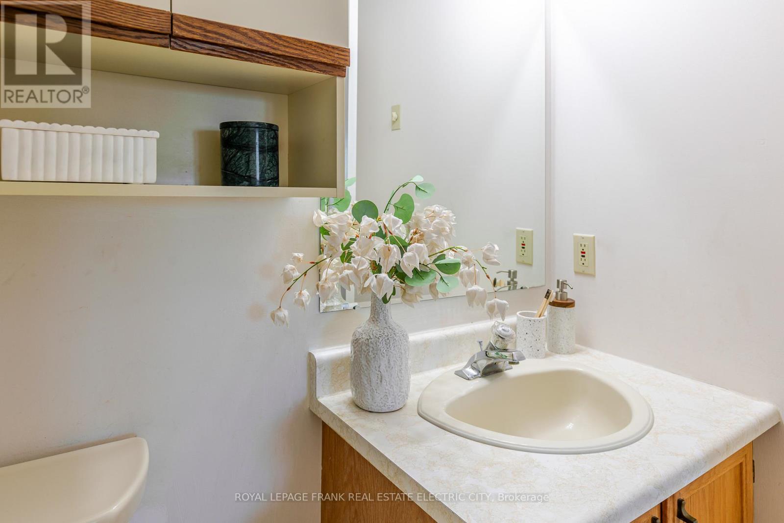 30 - 36 Champlain Crescent, Peterborough, Ontario  K9L 1T1 - Photo 32 - X14097124