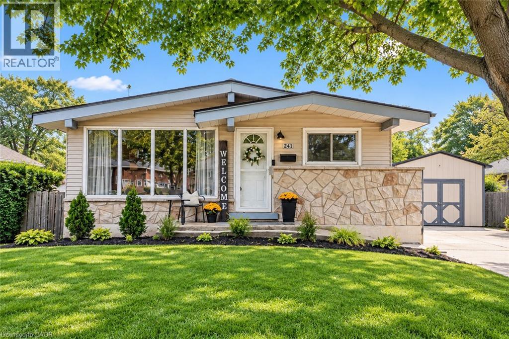 241 THORNER Drive, Hamilton, Ontario