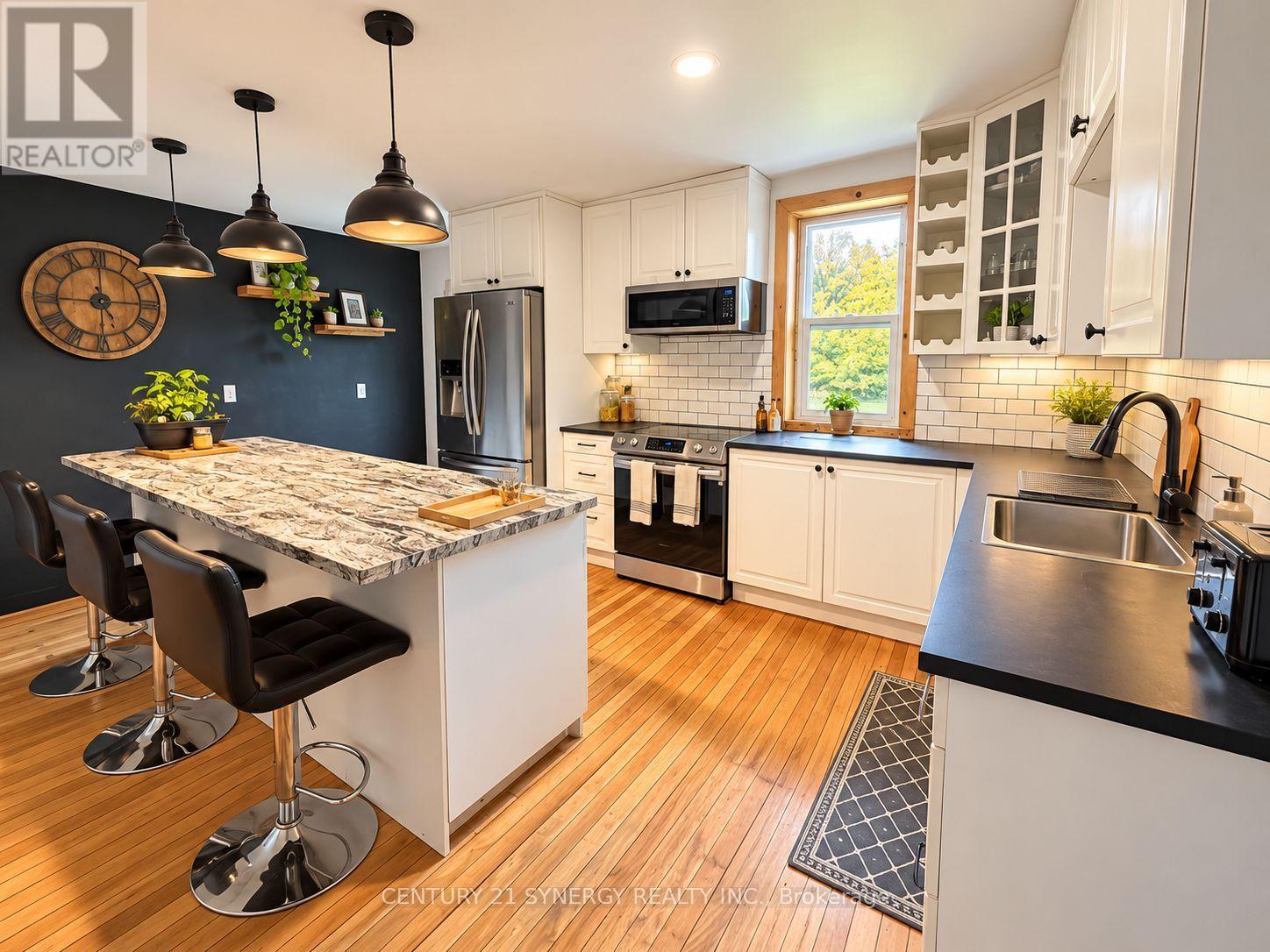192 Parish Road, Westport, Ontario  K0G 1X0 - Photo 11 - X14097038