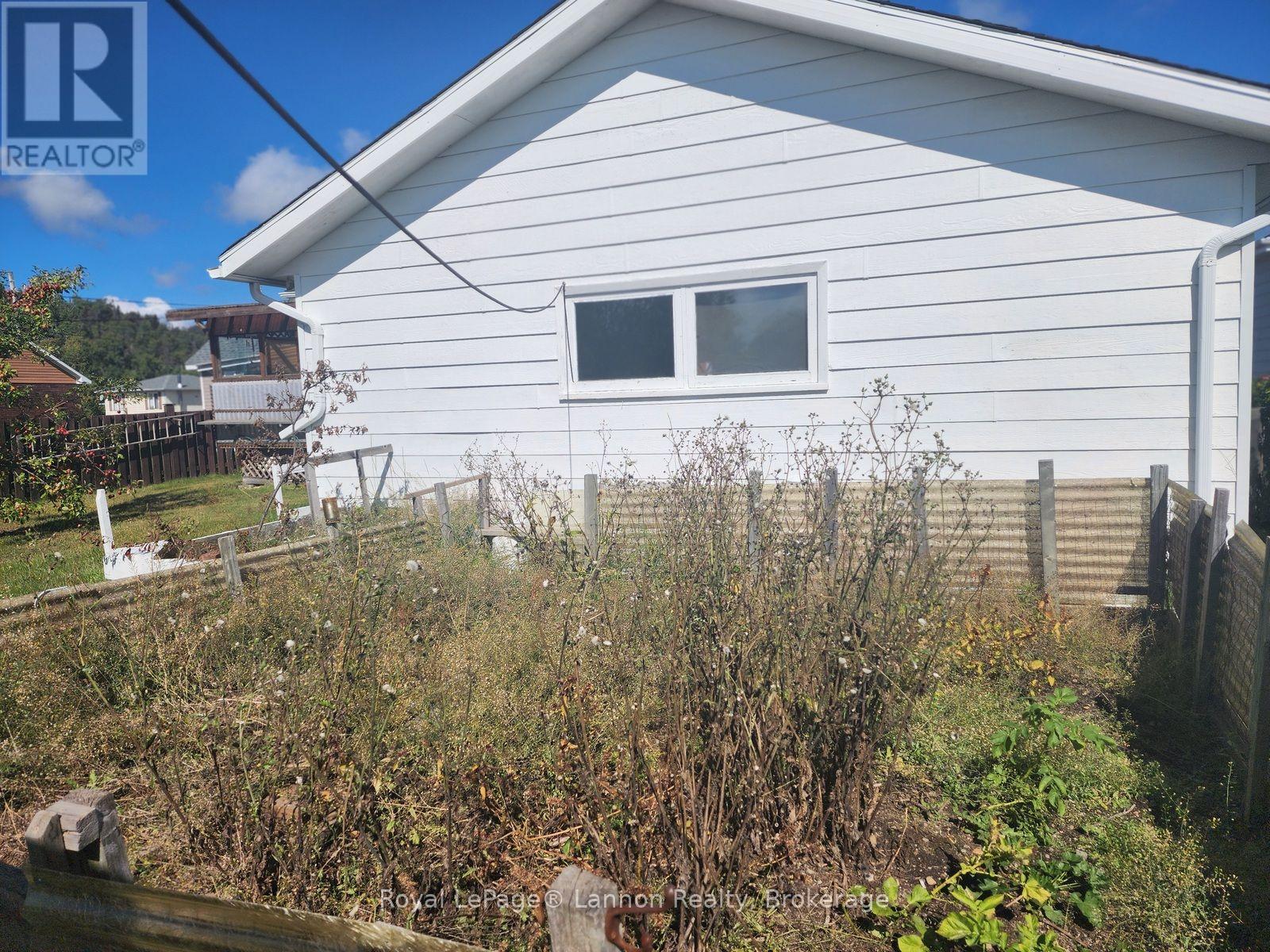306 Walker Street E, Schreiber, Ontario  P0T 2S0 - Photo 36 - X14096942