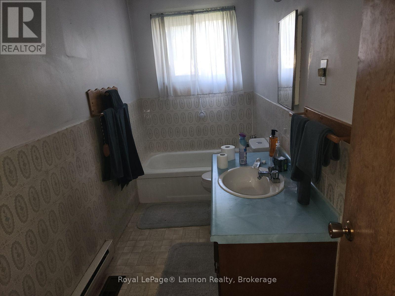 306 Walker Street E, Schreiber, Ontario  P0T 2S0 - Photo 8 - X14096942