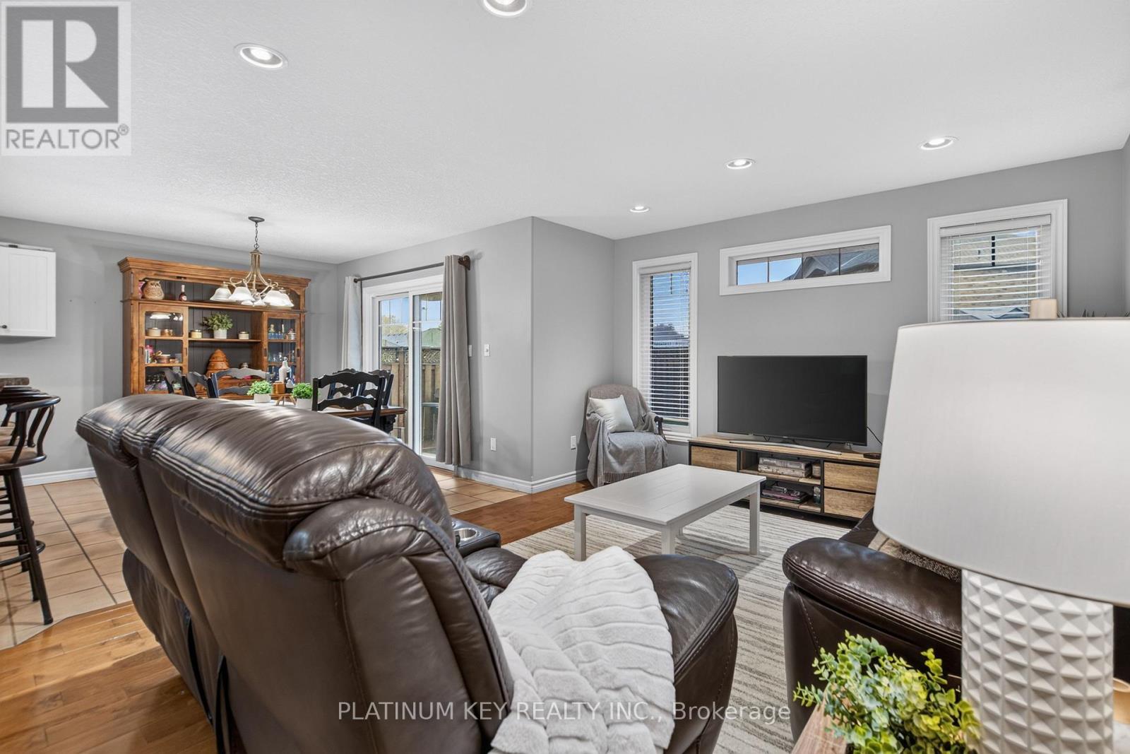 277 Thorne Drive, Strathroy-Caradoc, Ontario  N7G 4C9 - Photo 4 - X14092830