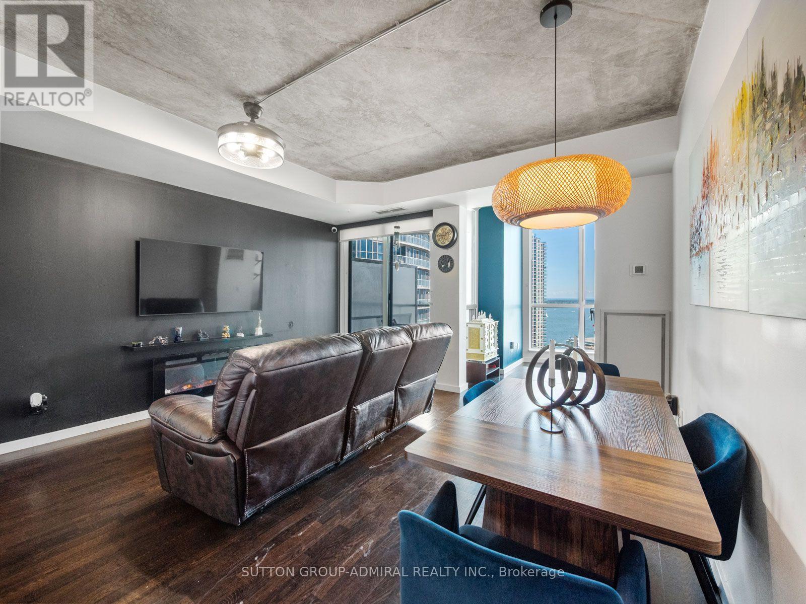 2103 - 218 Queens Quay Boulevard W, Toronto, Ontario  M5J 2Y6 - Photo 7 - C14096958