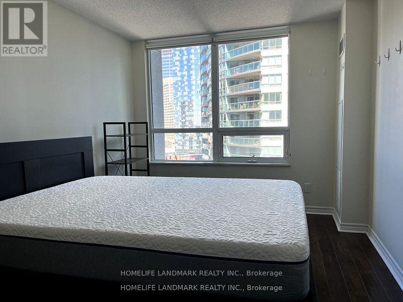 1706 - 19 Grand Trunk Crescent, Toronto, Ontario  M5J 3A3 - Photo 11 - C14097058