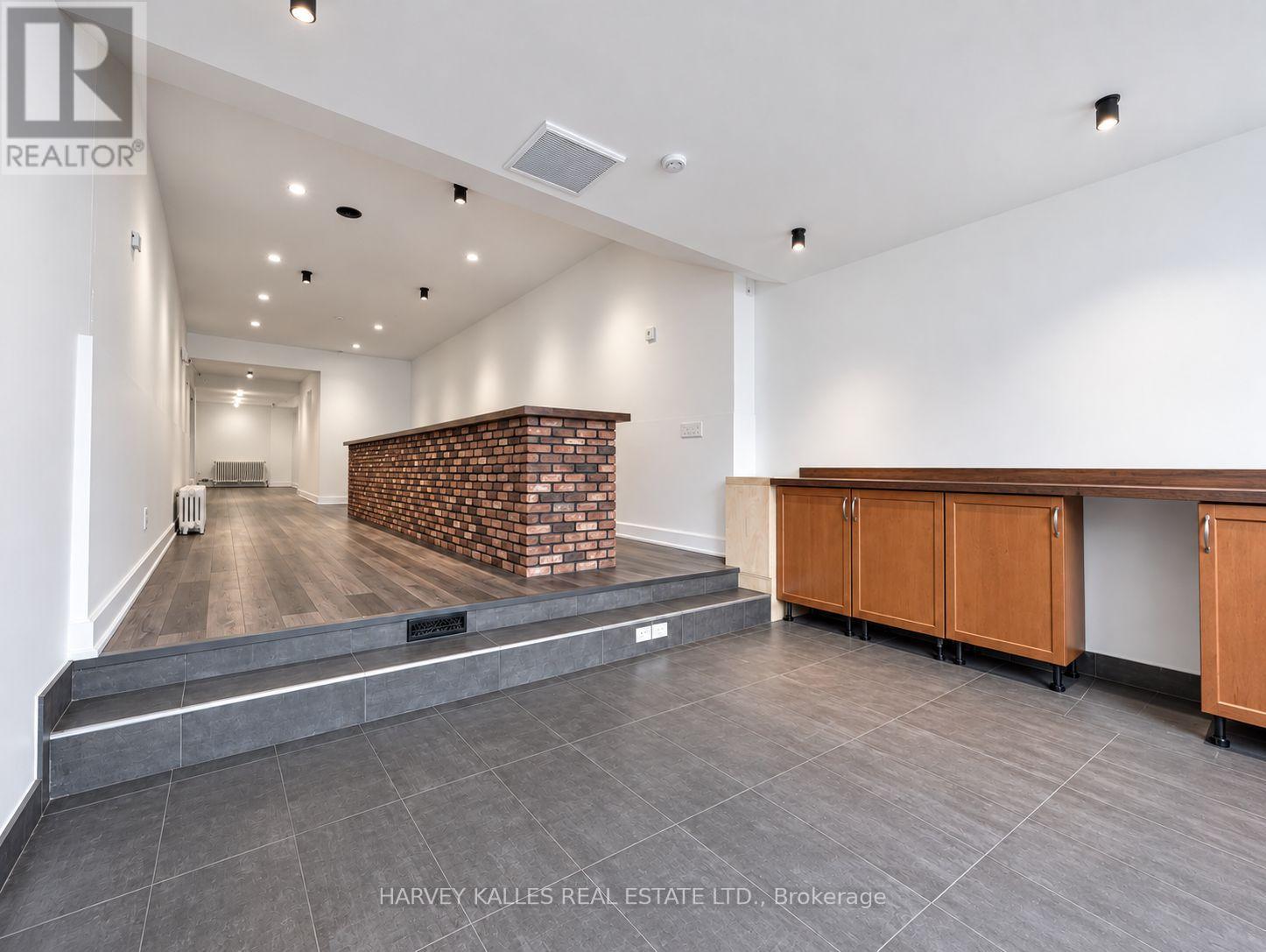 Main - 206 Augusta Avenue, Toronto (Kensington-Chinatown), Ontario  M5T 2L6 - Photo 4 - C14097222