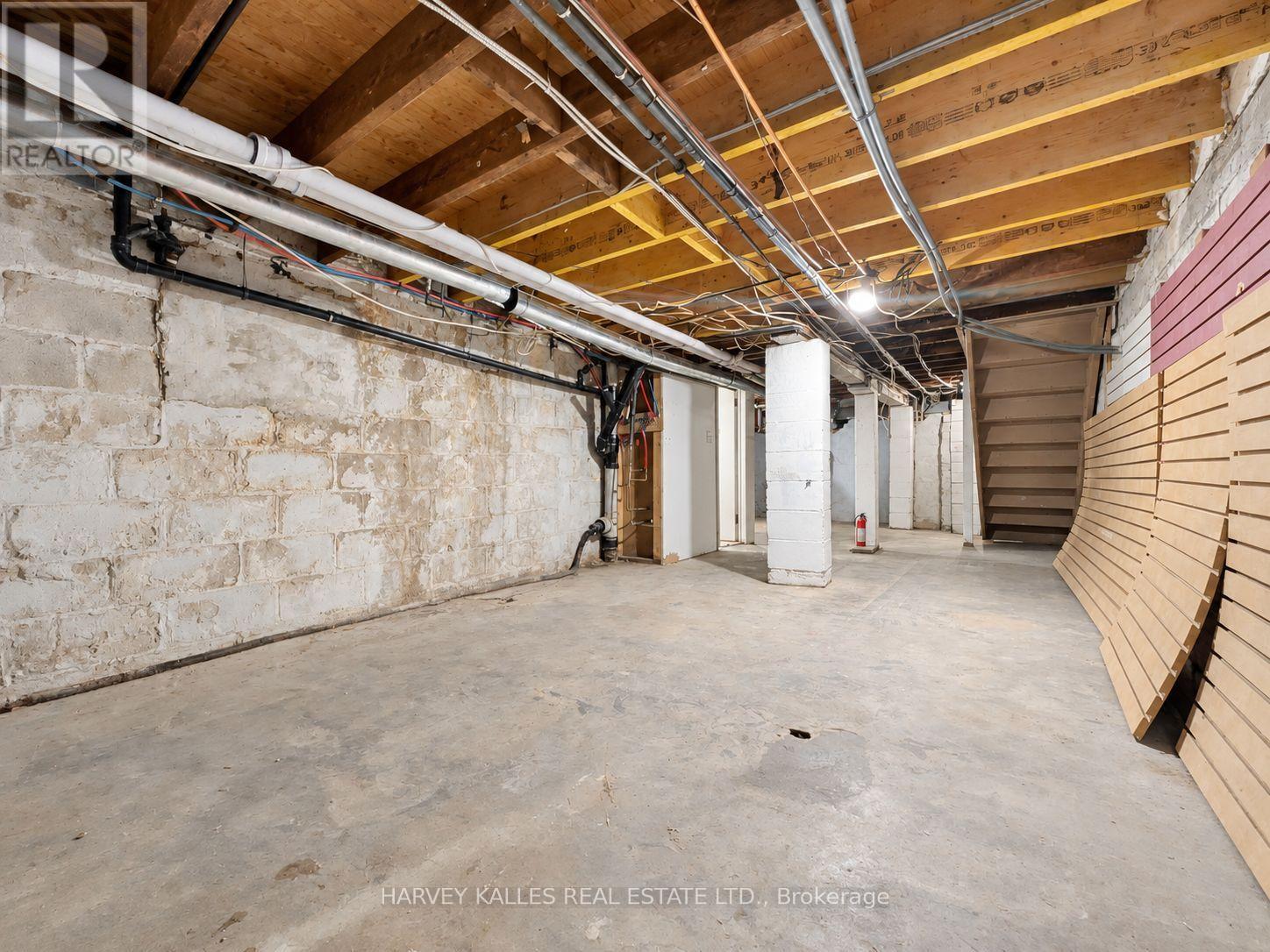 Main - 206 Augusta Avenue, Toronto (Kensington-Chinatown), Ontario  M5T 2L6 - Photo 5 - C14097222