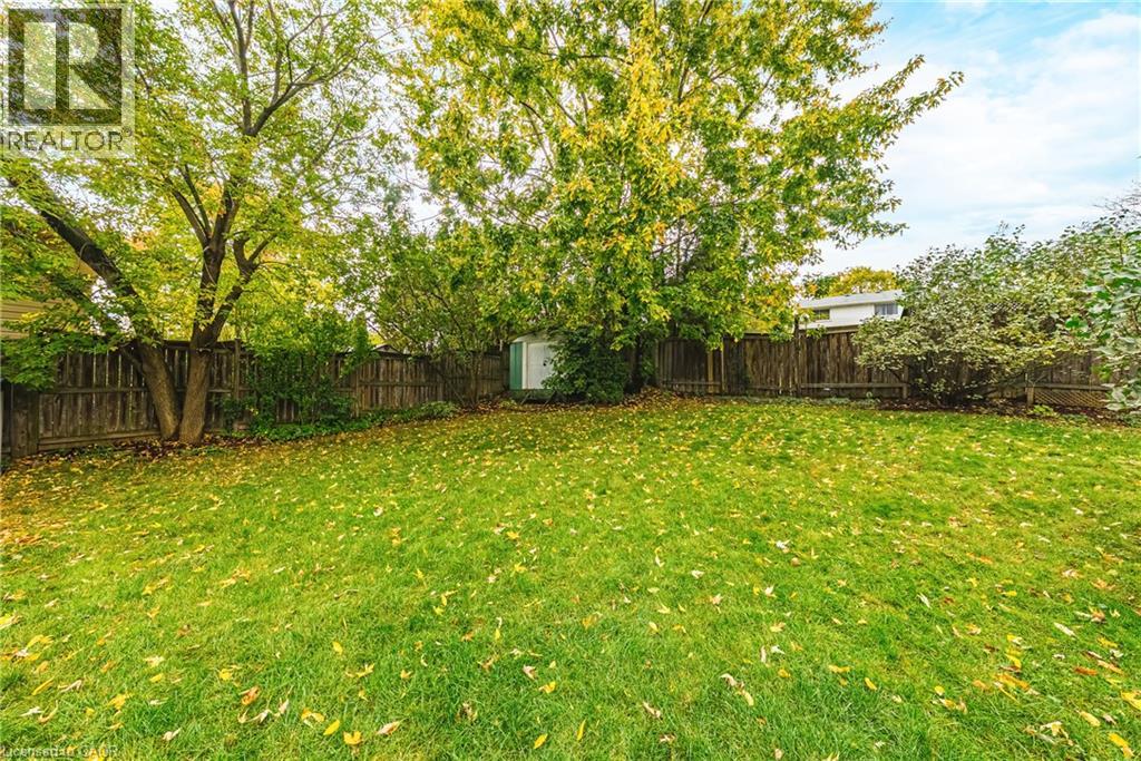 429 Limeridge Road W, Hamilton, Ontario  L9C 2V6 - Photo 18 - 40872424