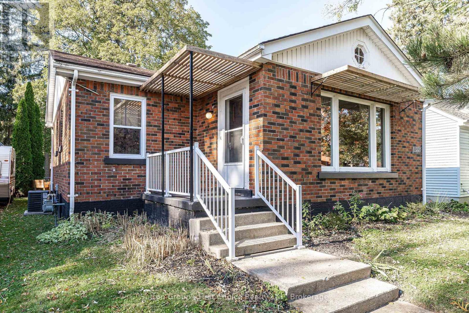 226 Birmingham Street, Stratford, Ontario  N5A 2T5 - Photo 47 - X14097042