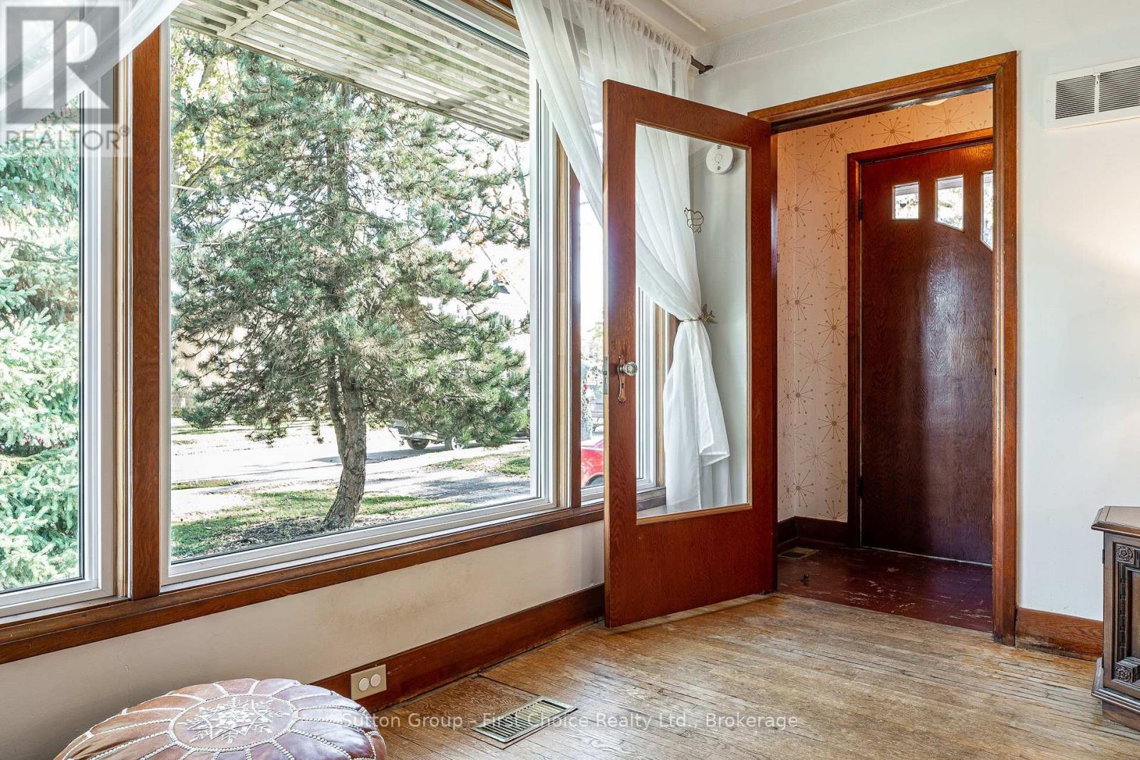 226 Birmingham Street, Stratford, Ontario  N5A 2T5 - Photo 5 - X14097042