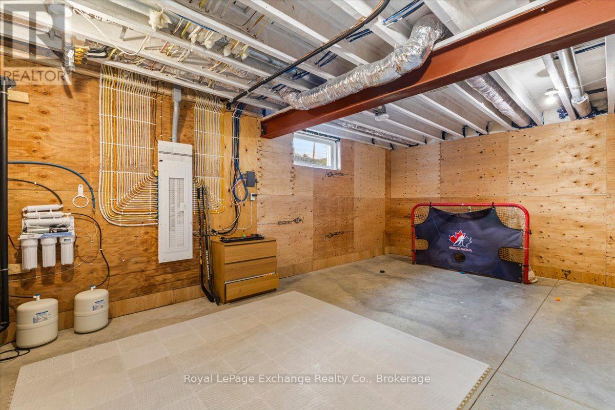 956 Bogdanovic Way, Huron-Kinloss, Ontario  N2Z 0H4 - Photo 34 - X14097044