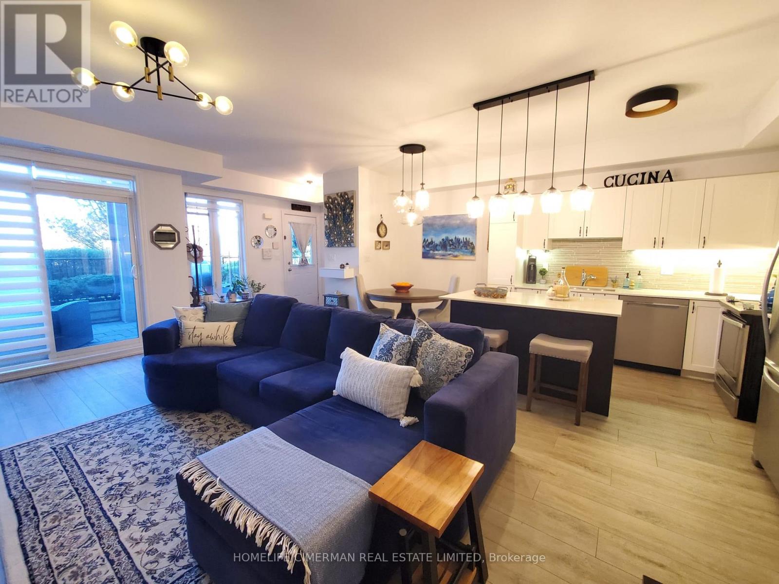 405 - 201 Pine Grove Road, Vaughan, Ontario L4L 0H8 - Photo 3 - N13562110