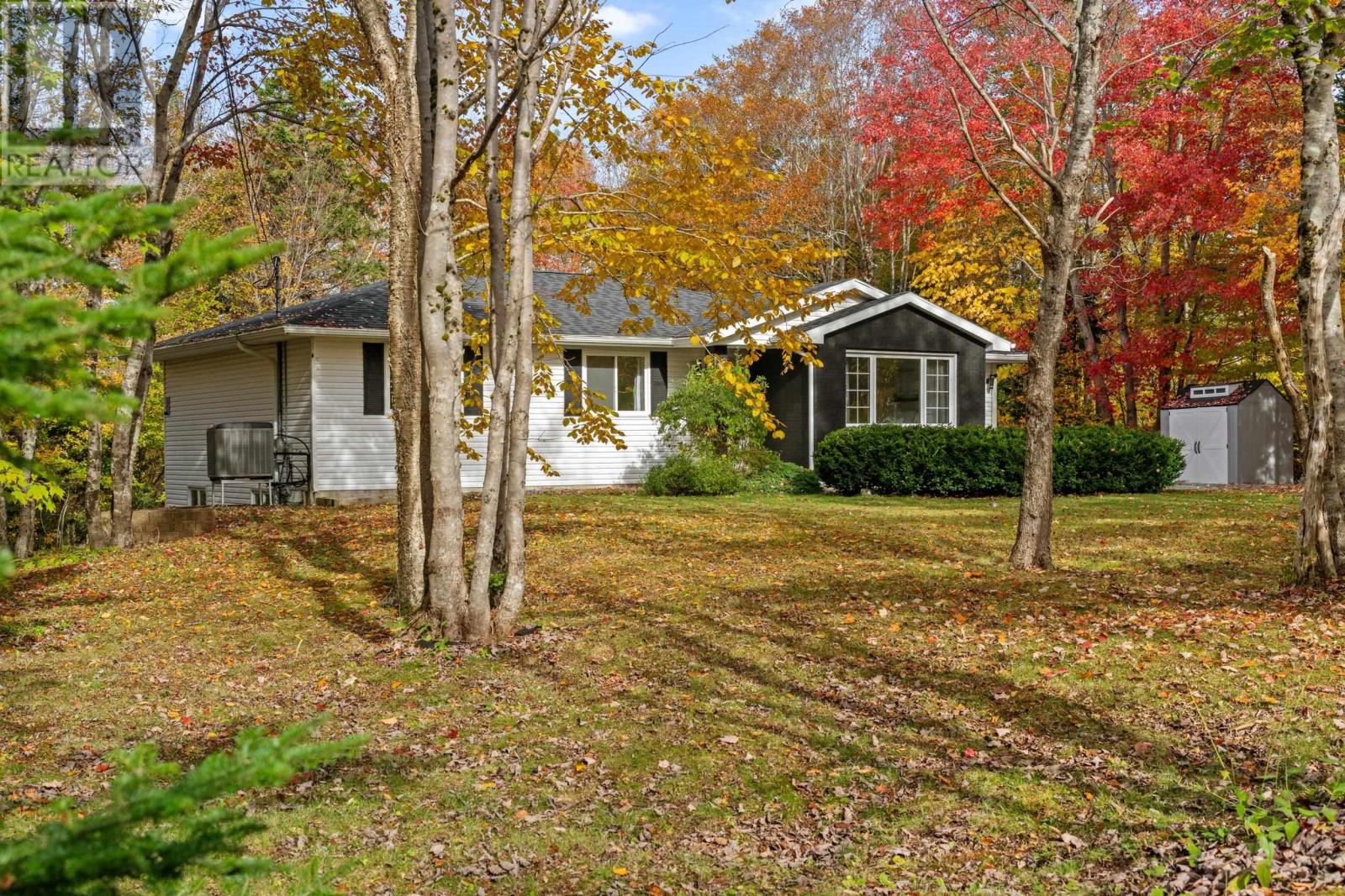 490 Halfway Lake Drive, Hammonds Plains, Nova Scotia  B4B 1M9 - Photo 47 - 202626211