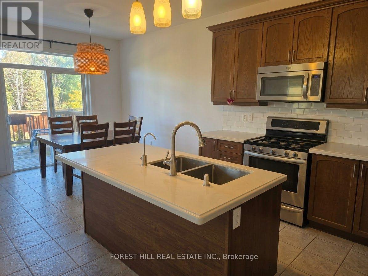 68 Blanchard Crescent, Essa (Angus), Ontario  L3W 0M9 - Photo 6 - N14096956
