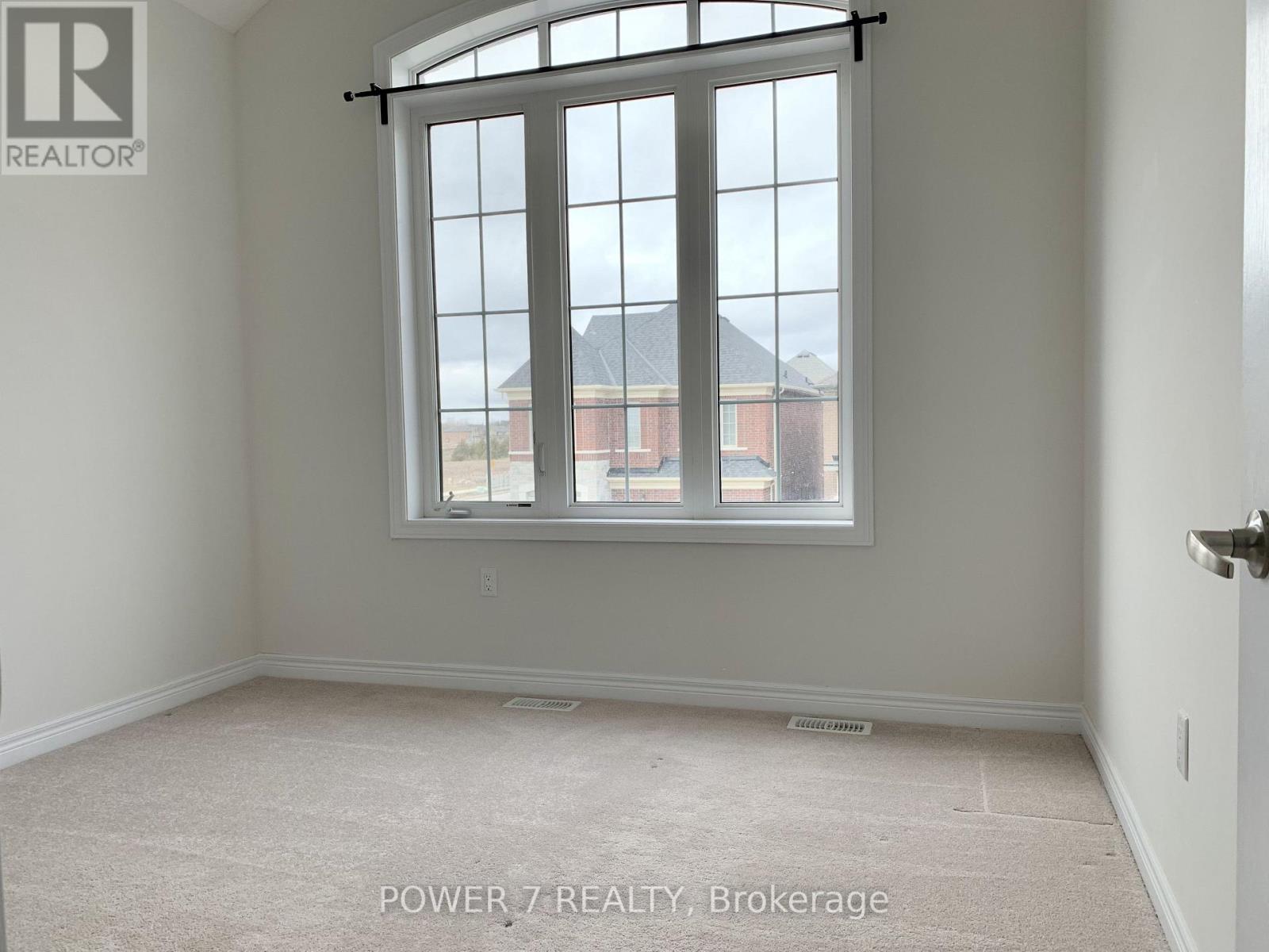 3 Falconridge Terrace, East Gwillimbury, Ontario  L9N 0R2 - Photo 11 - N14097048