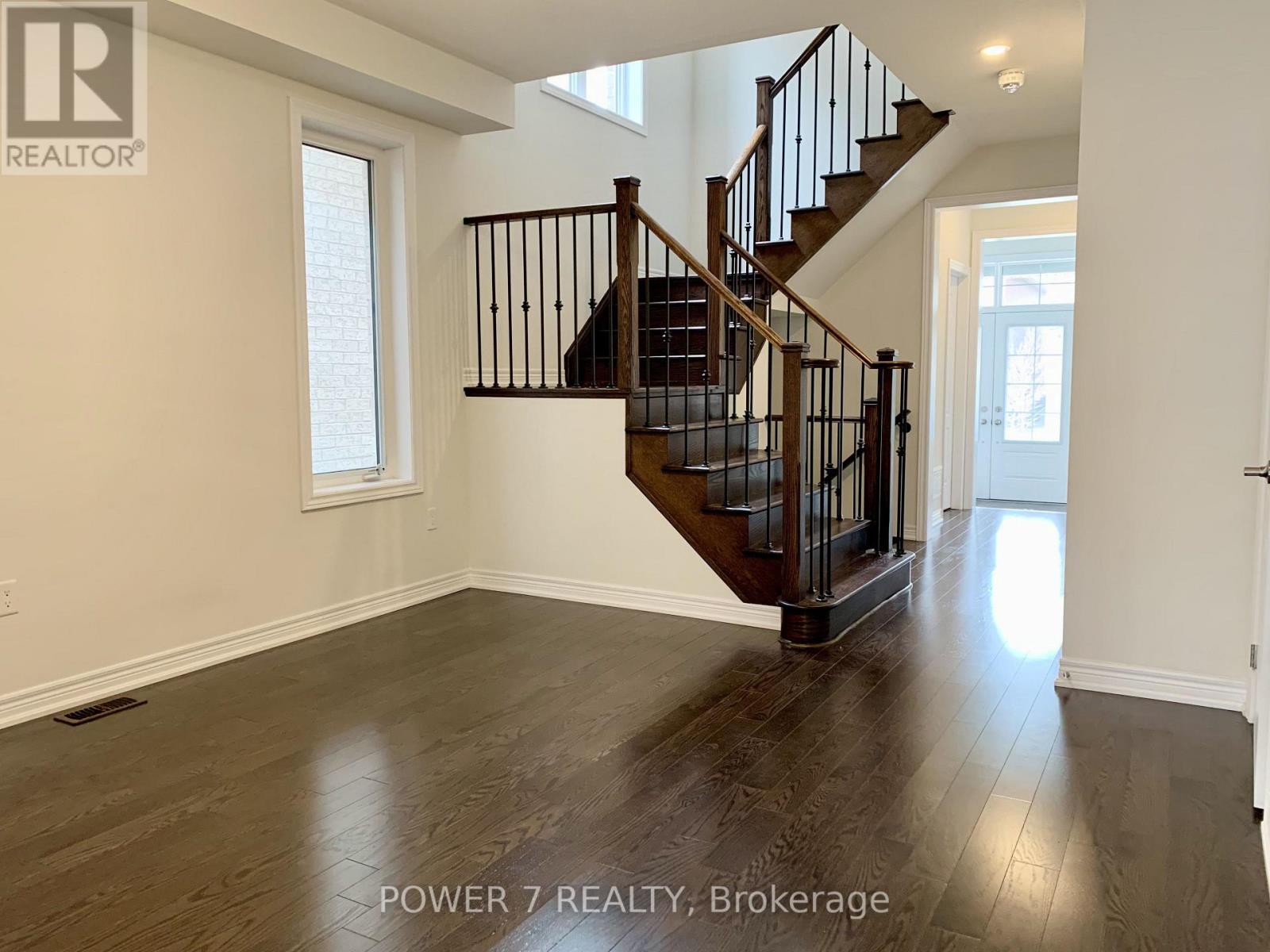 3 Falconridge Terrace, East Gwillimbury, Ontario  L9N 0R2 - Photo 4 - N14097048