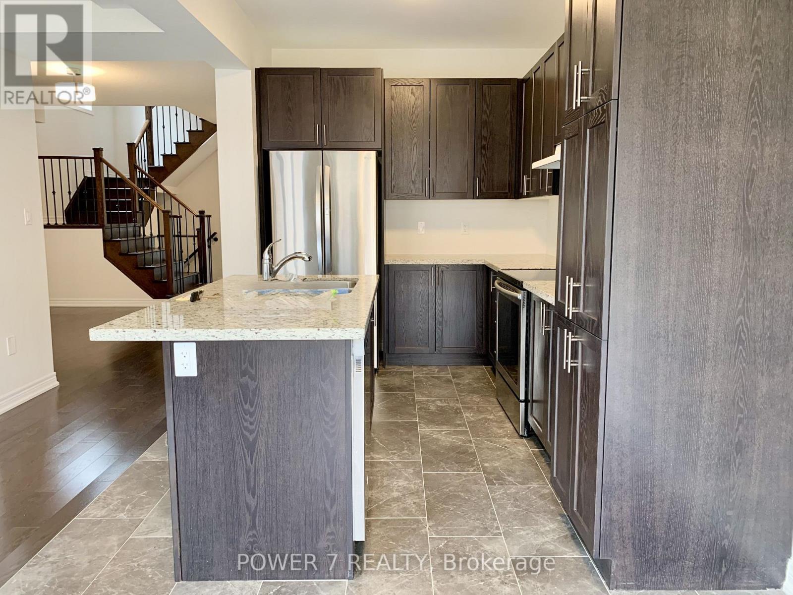 3 Falconridge Terrace, East Gwillimbury, Ontario  L9N 0R2 - Photo 8 - N14097048