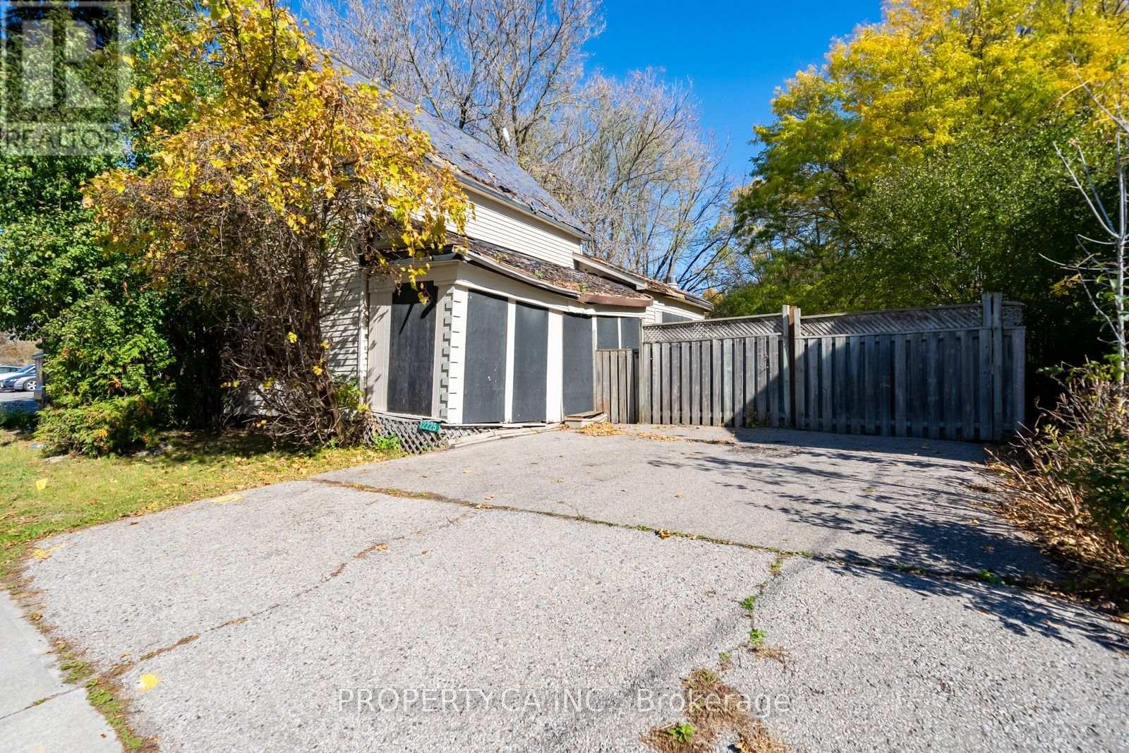 12225 Tenth Line, Whitchurch-Stouffville (Stouffville), Ontario  L4A 6B6 - Photo 7 - N14097126