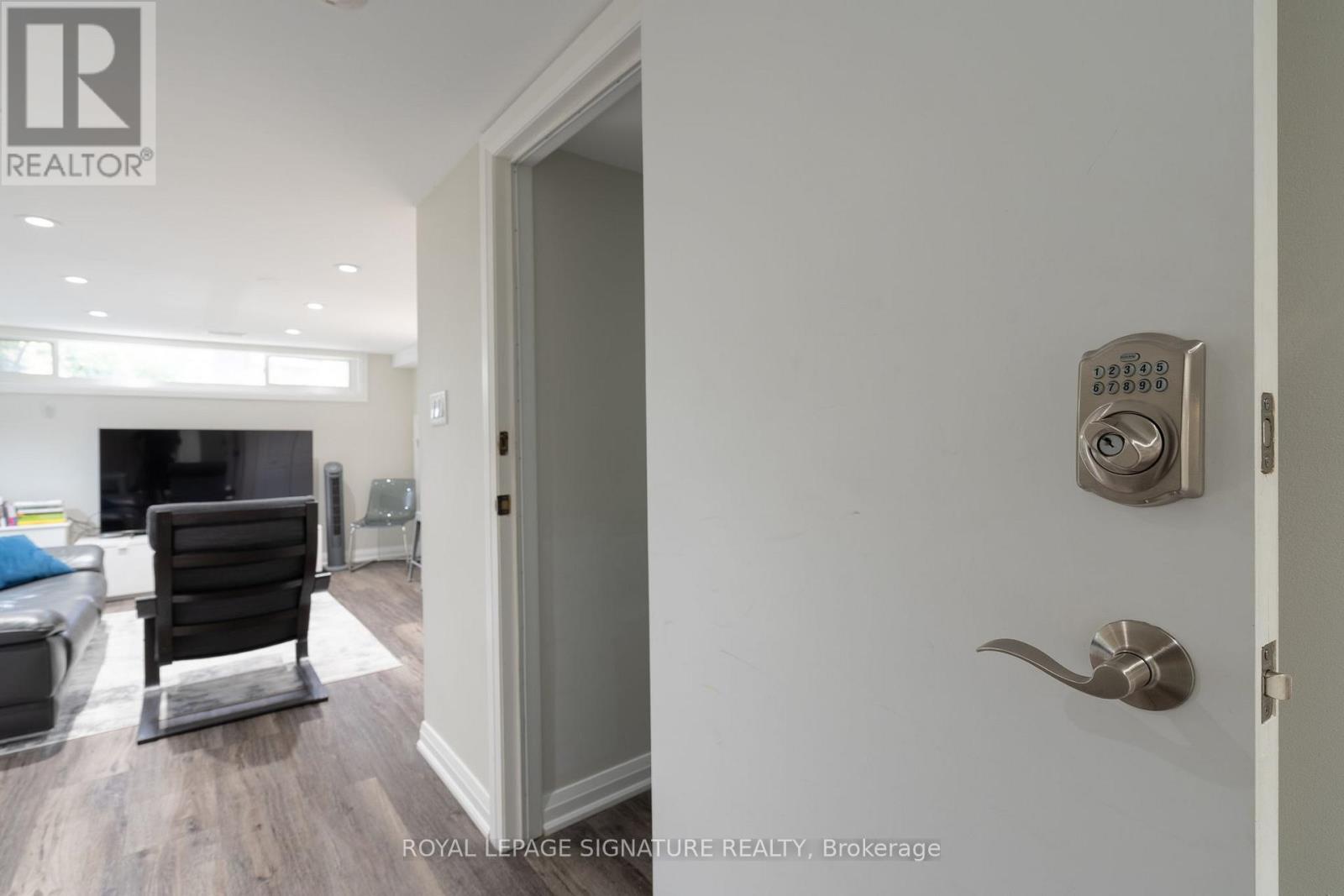 Bsmt - 305 Blue Grass Boulevard, Richmond Hill (Crosby), Ontario  L4C 3H3 - Photo 12 - N14097174