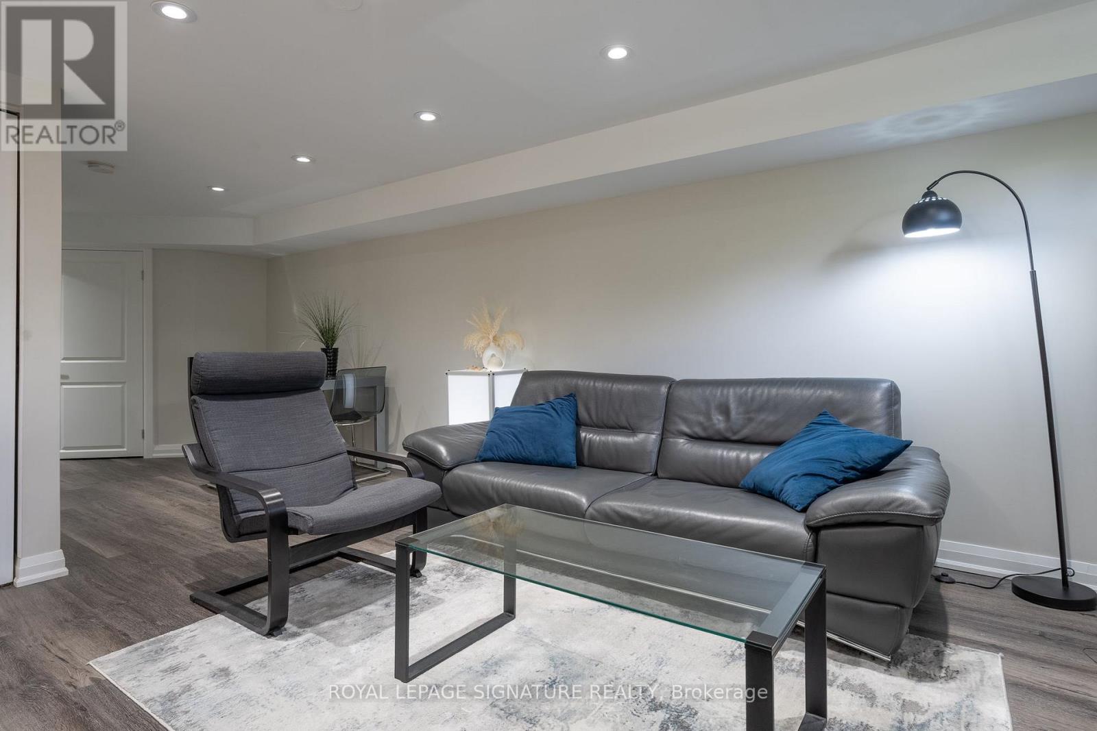 Bsmt - 305 Blue Grass Boulevard, Richmond Hill (Crosby), Ontario  L4C 3H3 - Photo 7 - N14097174