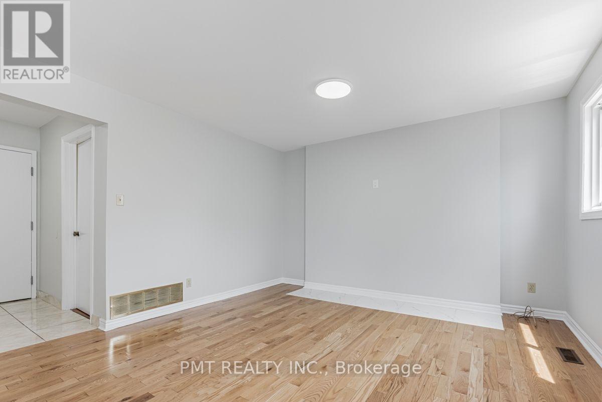 Main - 71 Misty Meadow Drive, Vaughan (East Woodbridge), Ontario  L4L 3X1 - Photo 10 - N14097188