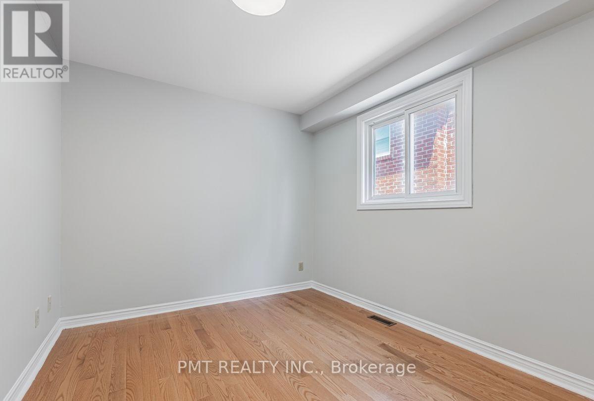 Main - 71 Misty Meadow Drive, Vaughan (East Woodbridge), Ontario  L4L 3X1 - Photo 11 - N14097188