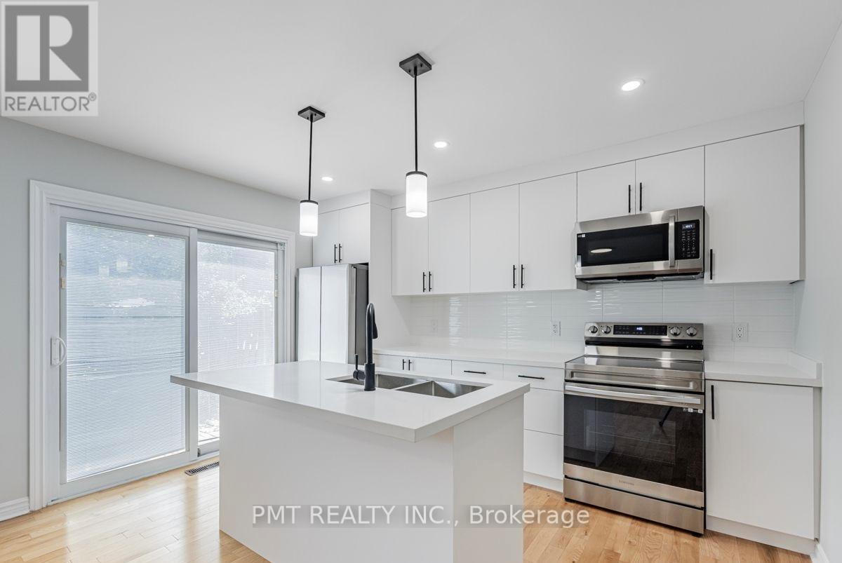 Main - 71 Misty Meadow Drive, Vaughan (East Woodbridge), Ontario  L4L 3X1 - Photo 3 - N14097188