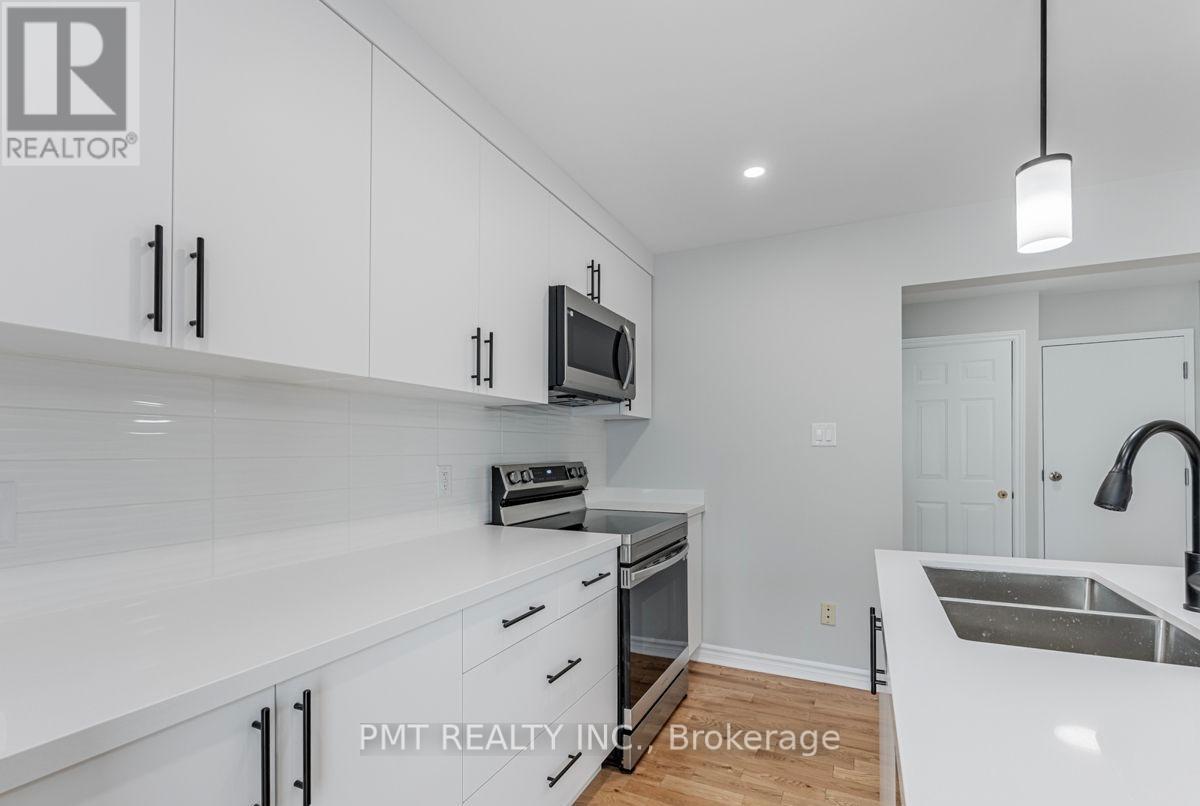 Main - 71 Misty Meadow Drive, Vaughan (East Woodbridge), Ontario  L4L 3X1 - Photo 5 - N14097188