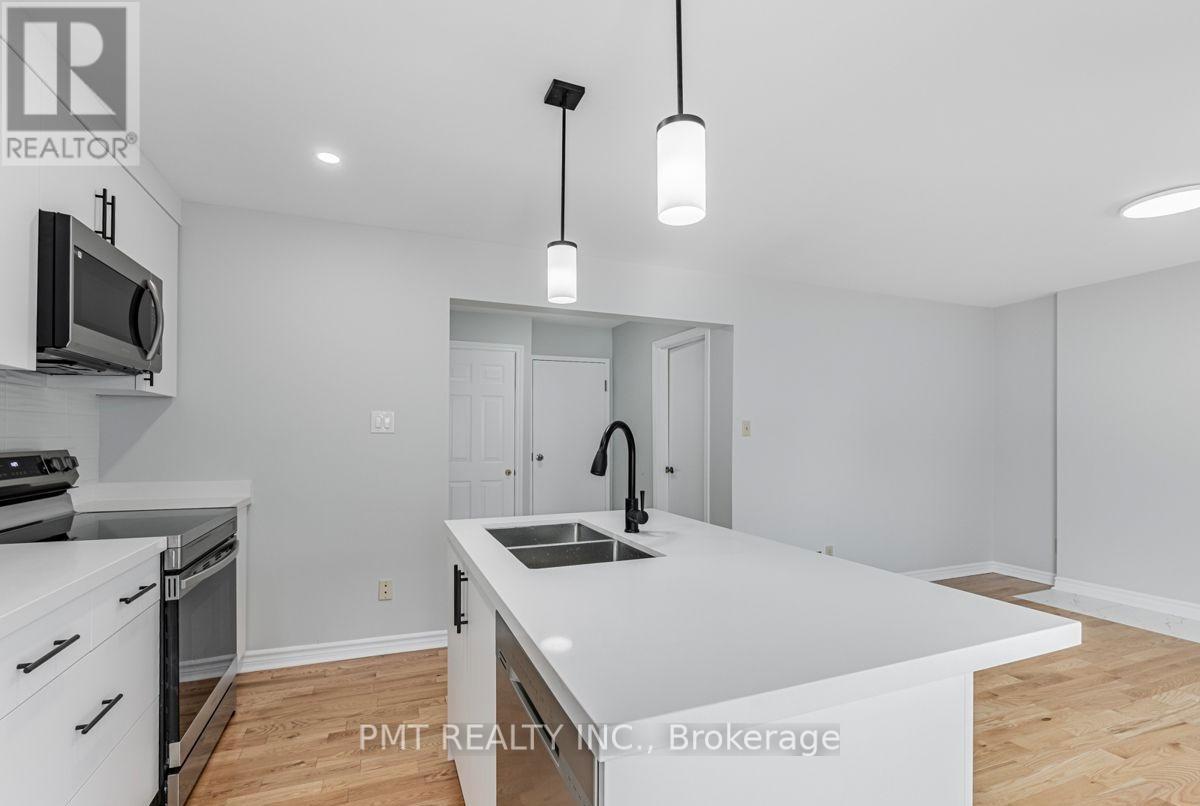 Main - 71 Misty Meadow Drive, Vaughan (East Woodbridge), Ontario  L4L 3X1 - Photo 7 - N14097188