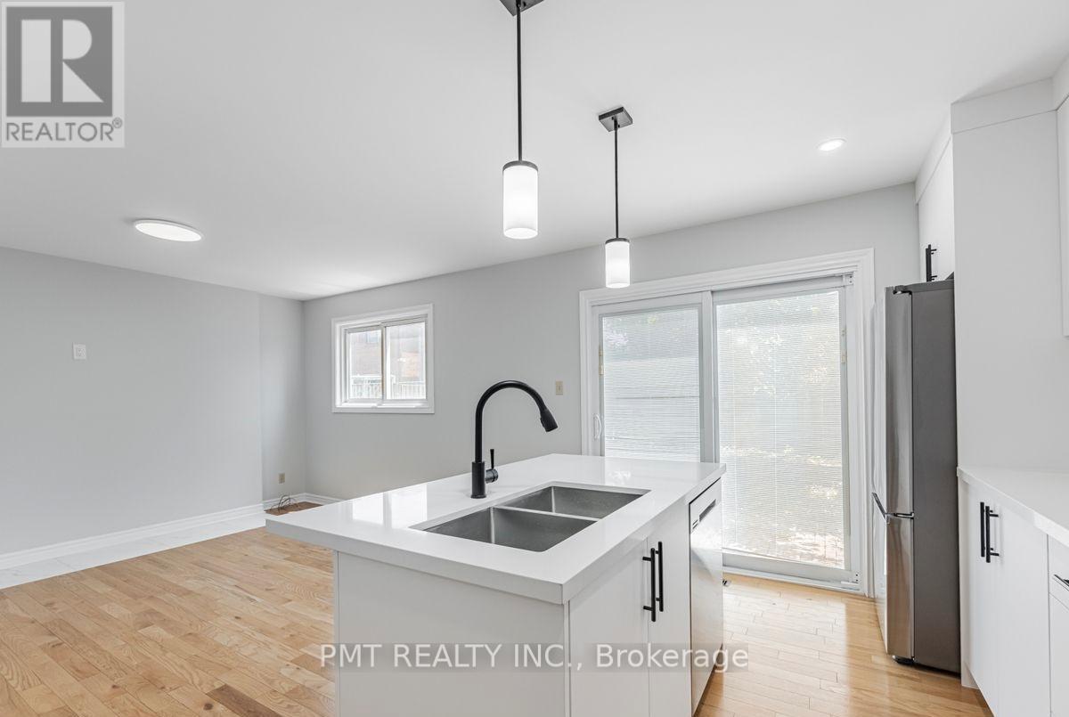 Main - 71 Misty Meadow Drive, Vaughan (East Woodbridge), Ontario  L4L 3X1 - Photo 8 - N14097188
